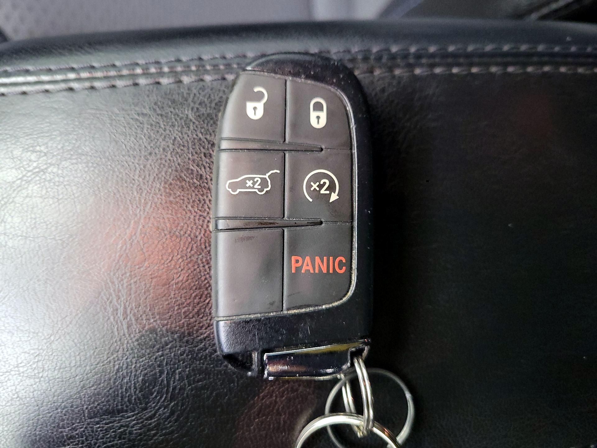 Thumbnail: 2023 Jeep Compass - 20