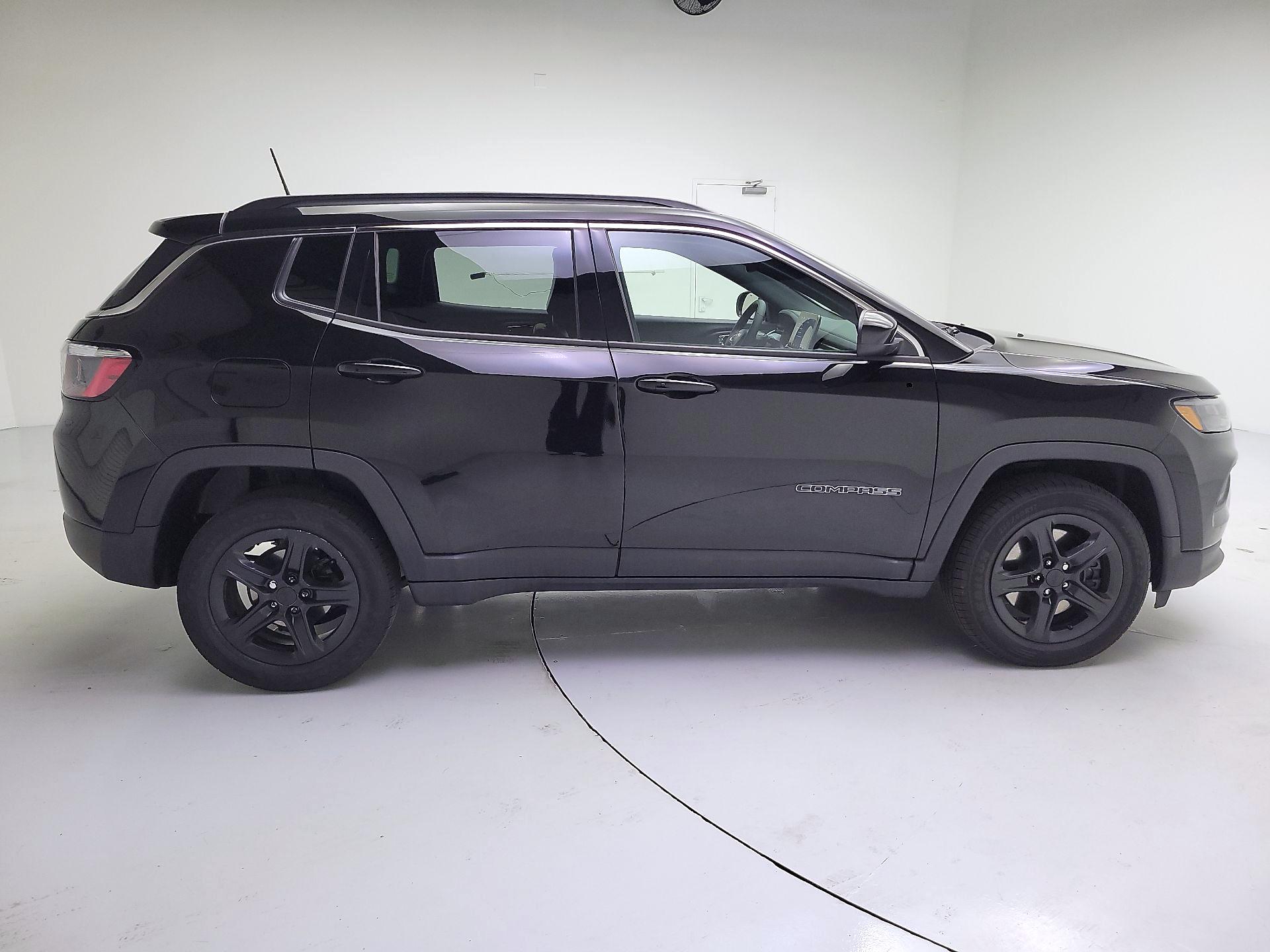 Thumbnail: 2023 Jeep Compass - 4