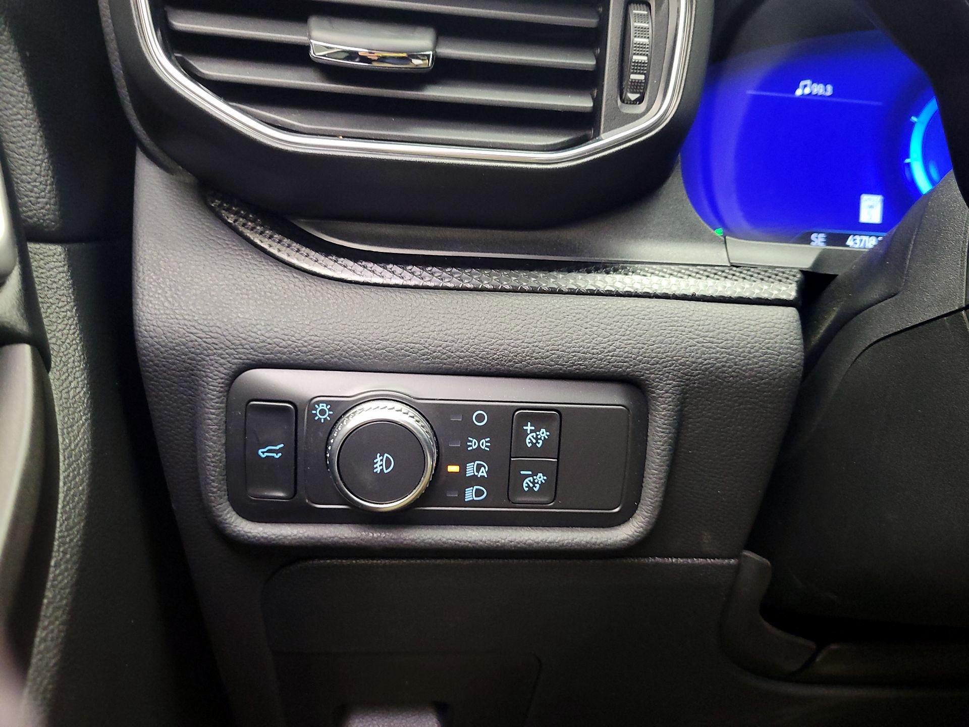 Thumbnail: 2020 Ford Explorer - 11