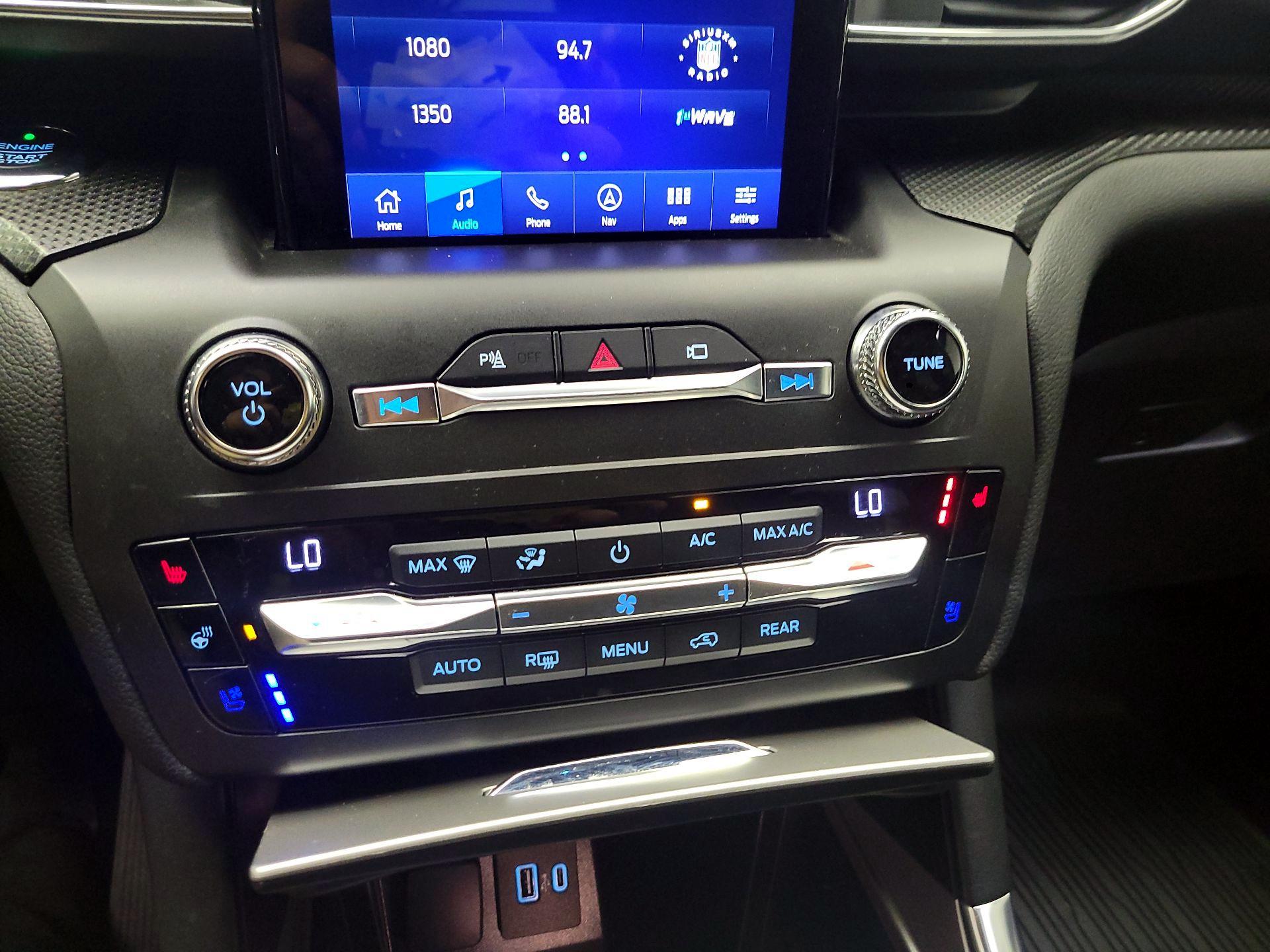 Thumbnail: 2020 Ford Explorer - 15