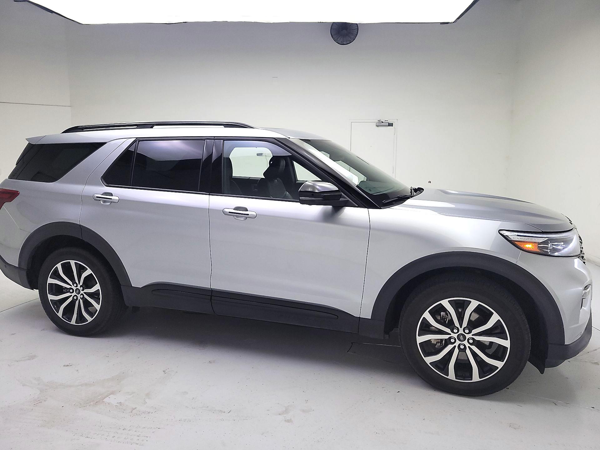 Thumbnail: 2020 Ford Explorer - 4