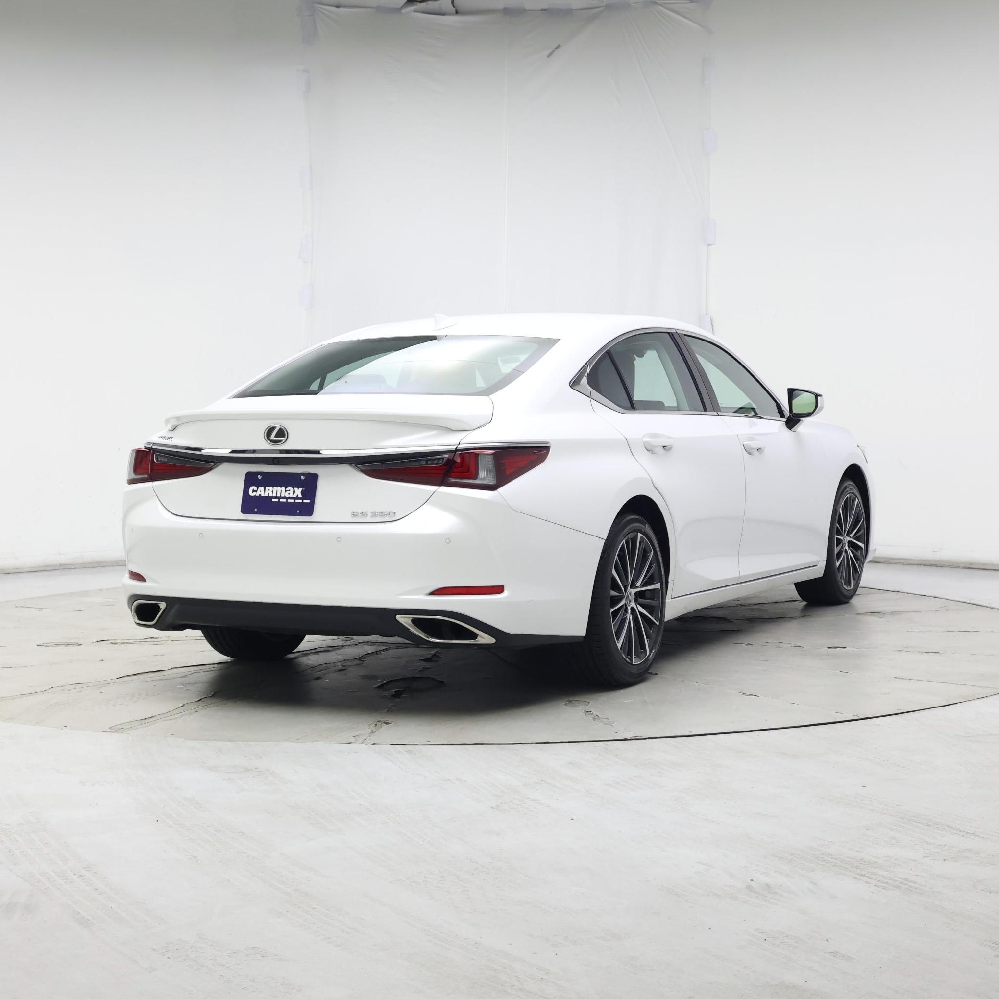 Thumbnail: 2024 Lexus ES - 8