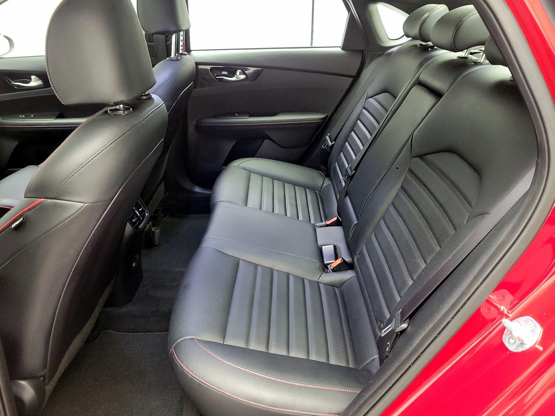 Thumbnail: 2022 Kia Forte - 19