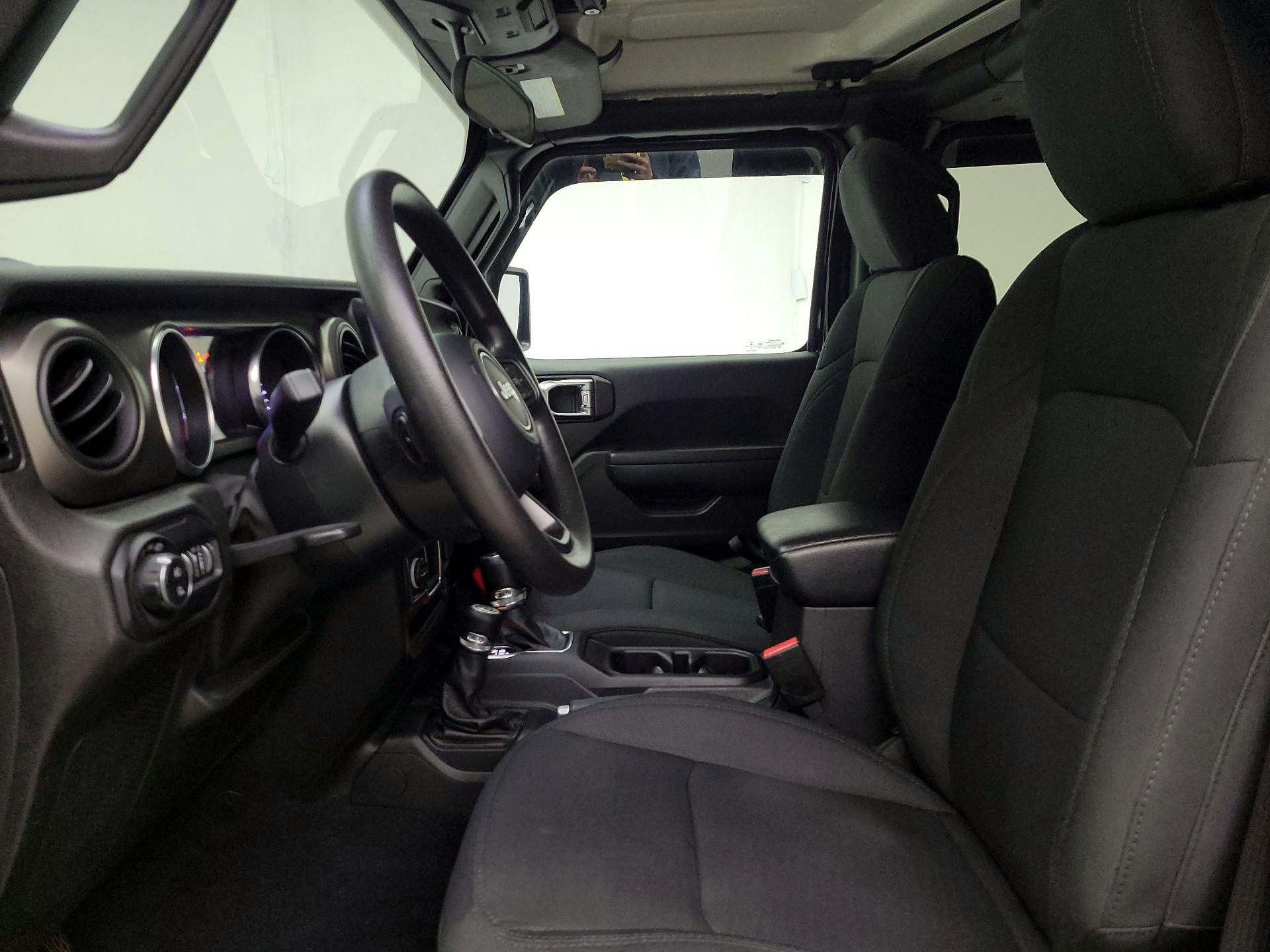 Thumbnail: 2022 Jeep Gladiator - 11