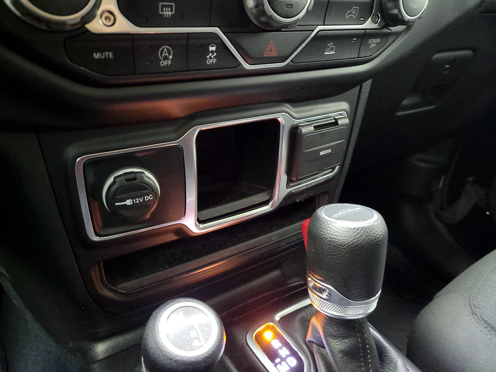 Thumbnail: 2022 Jeep Gladiator - 18