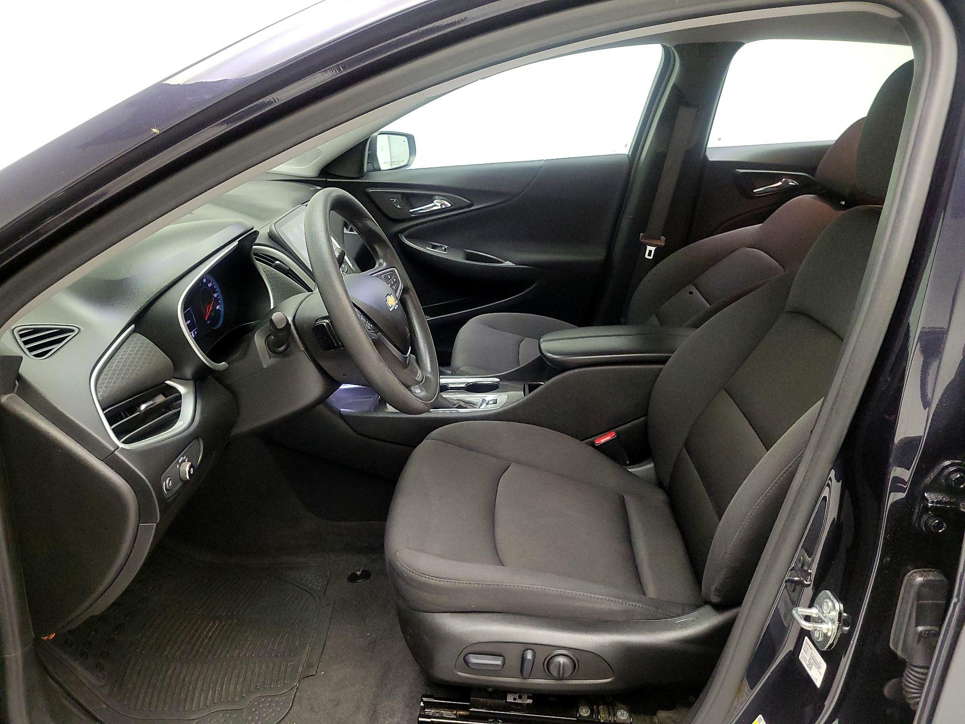 Thumbnail: 2023 Chevrolet Malibu - 9