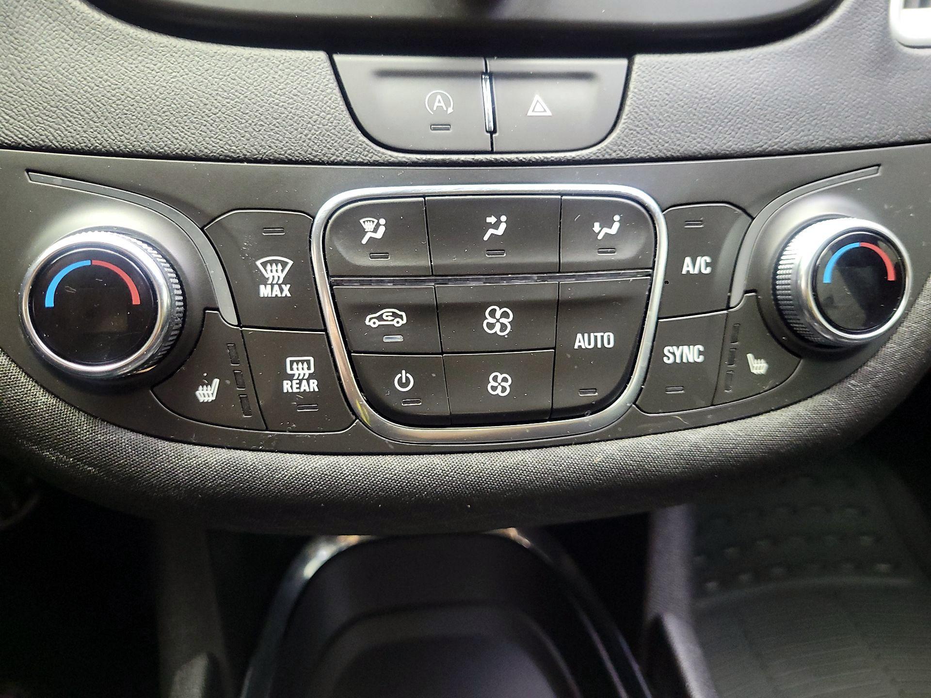 Thumbnail: 2023 Chevrolet Malibu - 14