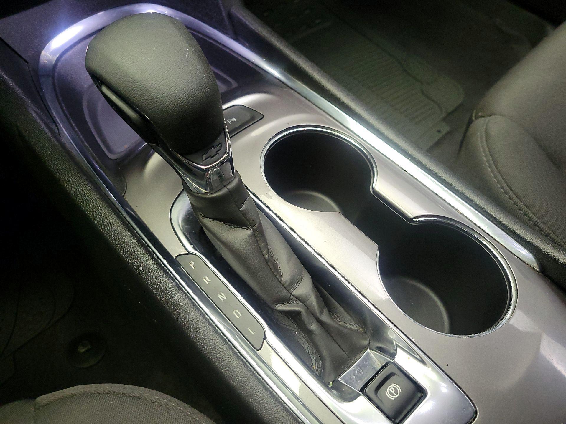 Thumbnail: 2023 Chevrolet Malibu - 15