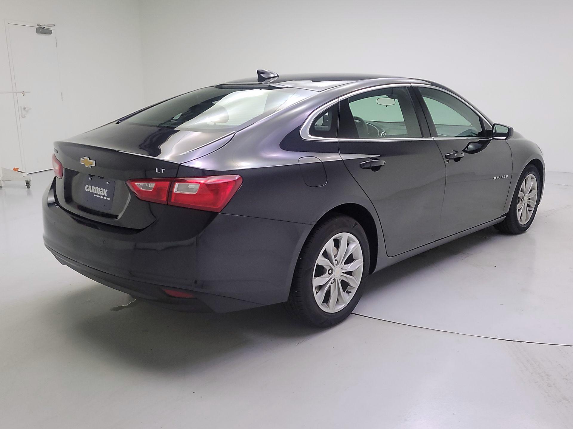 Thumbnail: 2023 Chevrolet Malibu - 5