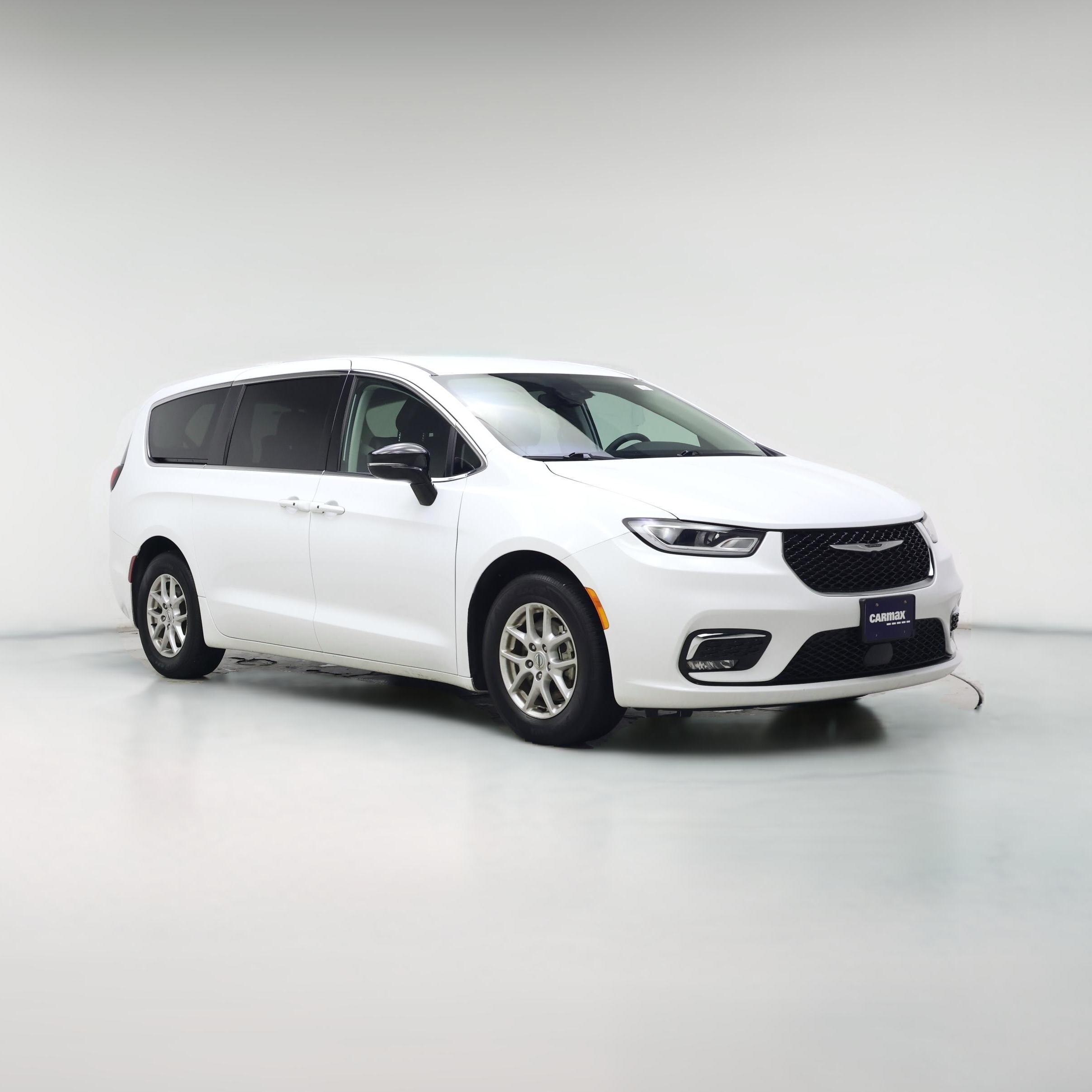 Thumbnail: 2024 Chrysler Pacifica - 1