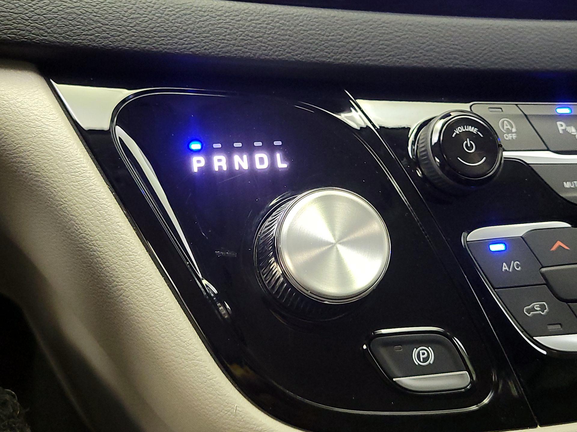 Thumbnail: 2024 Chrysler Pacifica - 17