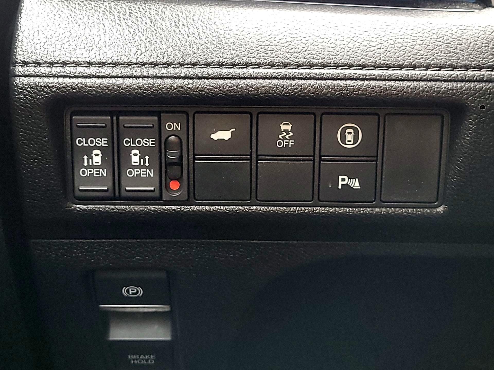 Thumbnail: 2023 Honda Odyssey - 11