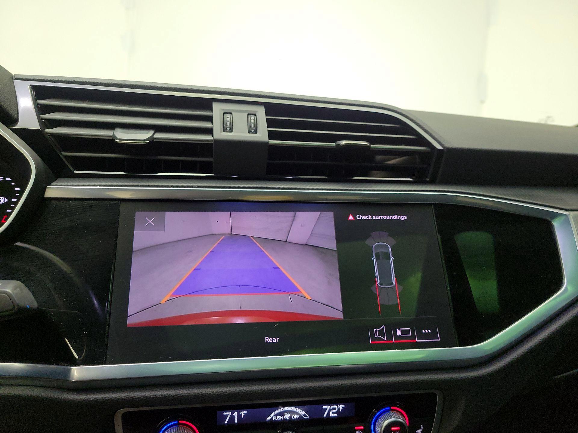 Thumbnail: 2023 Audi Q3 - 14