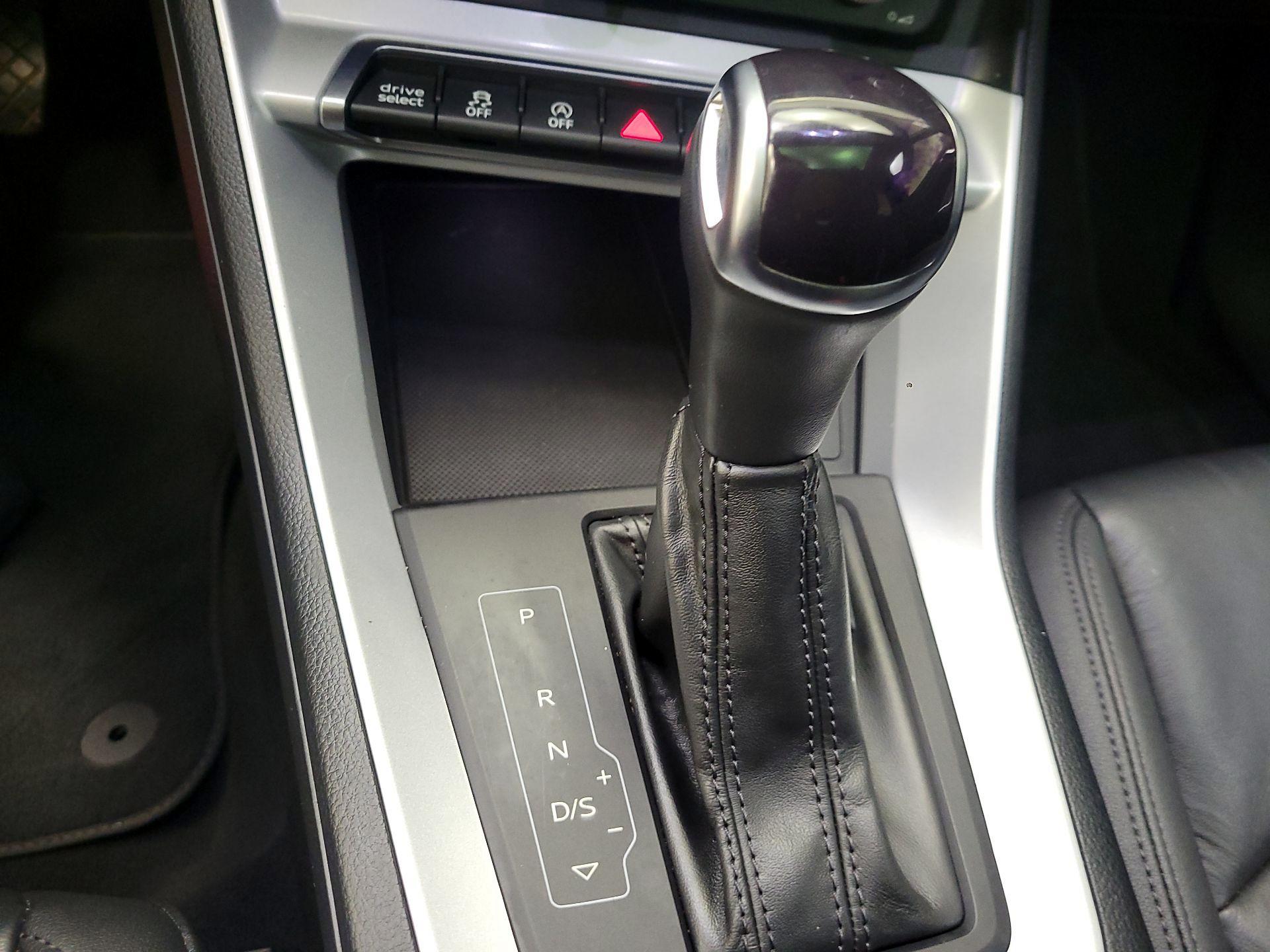 Thumbnail: 2023 Audi Q3 - 17