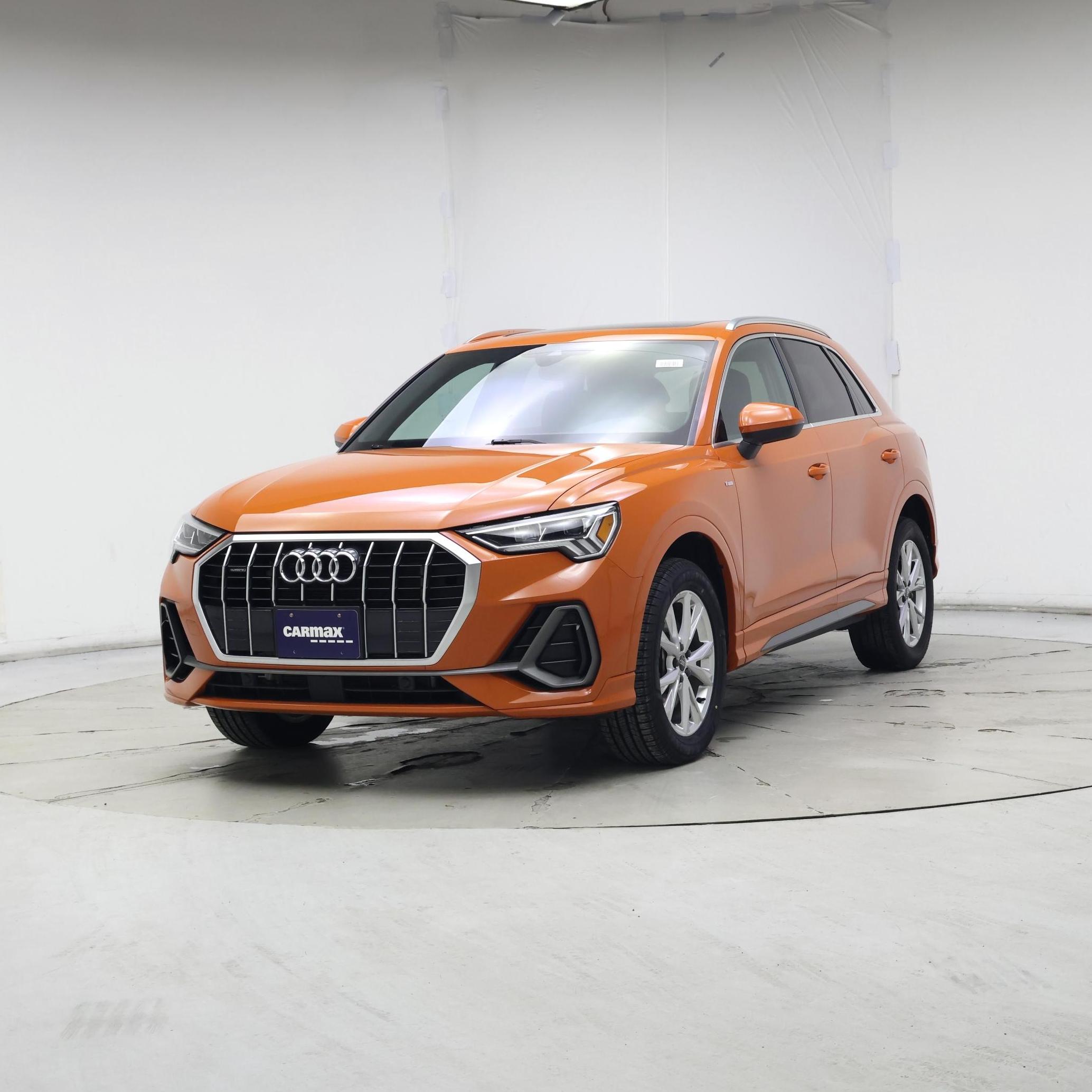 Thumbnail: 2023 Audi Q3 - 4