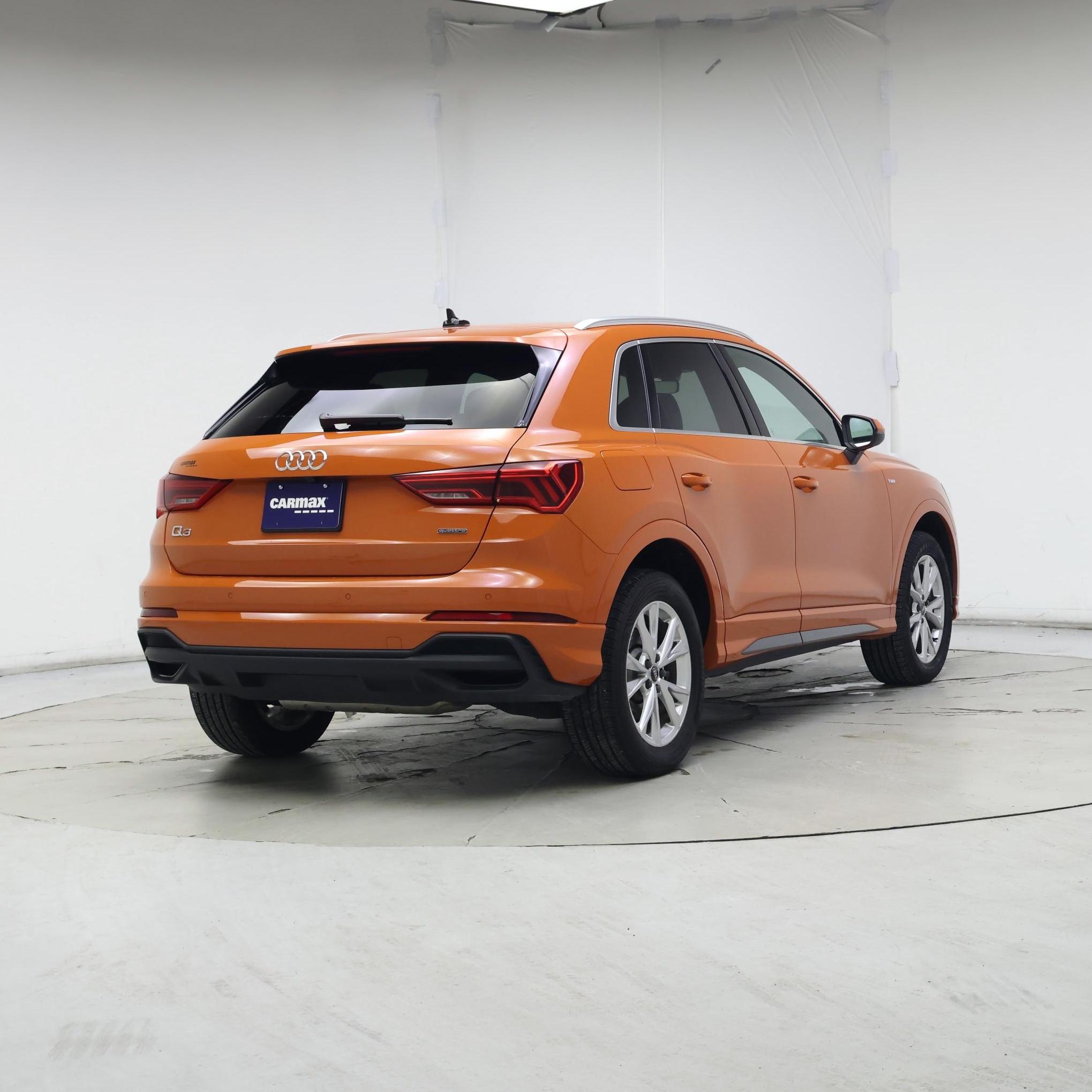 Thumbnail: 2023 Audi Q3 - 8