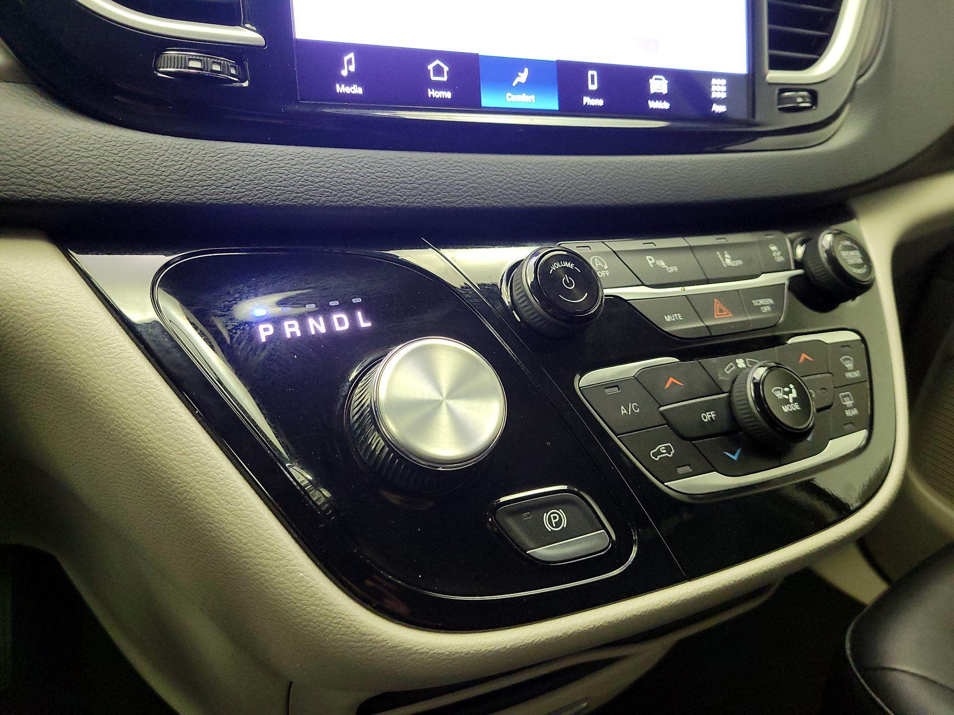 Thumbnail: 2024 Chrysler Pacifica - 17