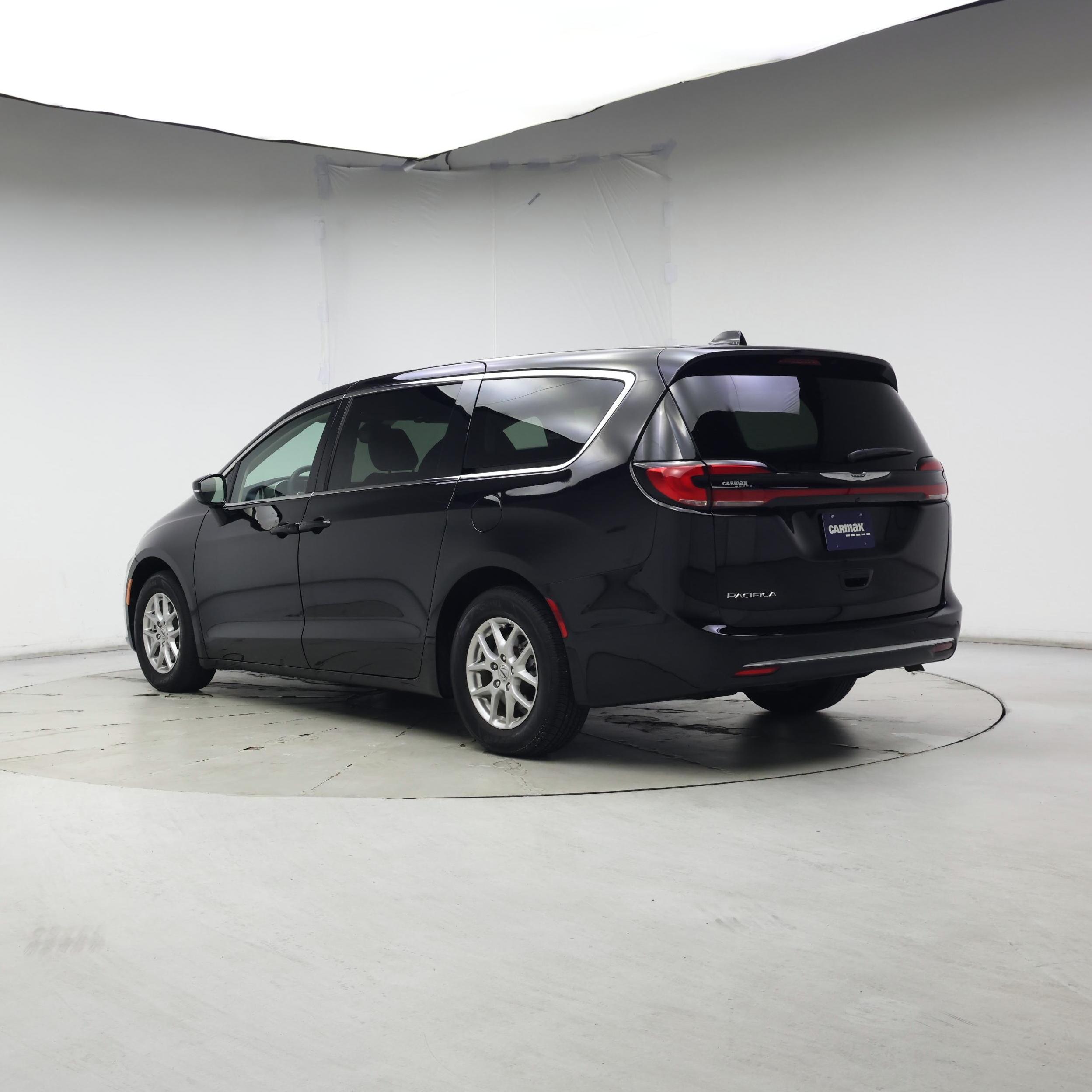 Thumbnail: 2024 Chrysler Pacifica - 2