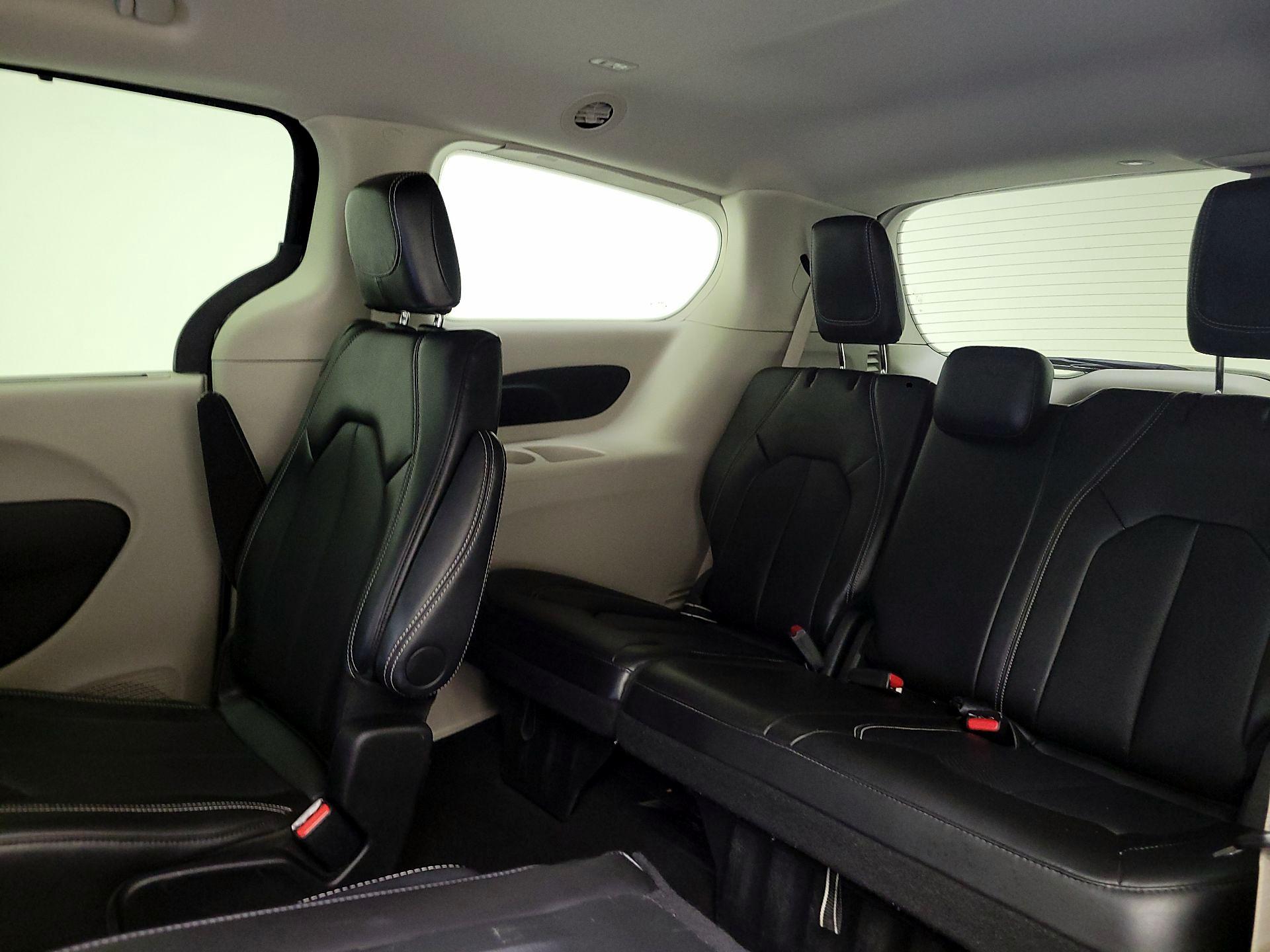 Thumbnail: 2024 Chrysler Pacifica - 20