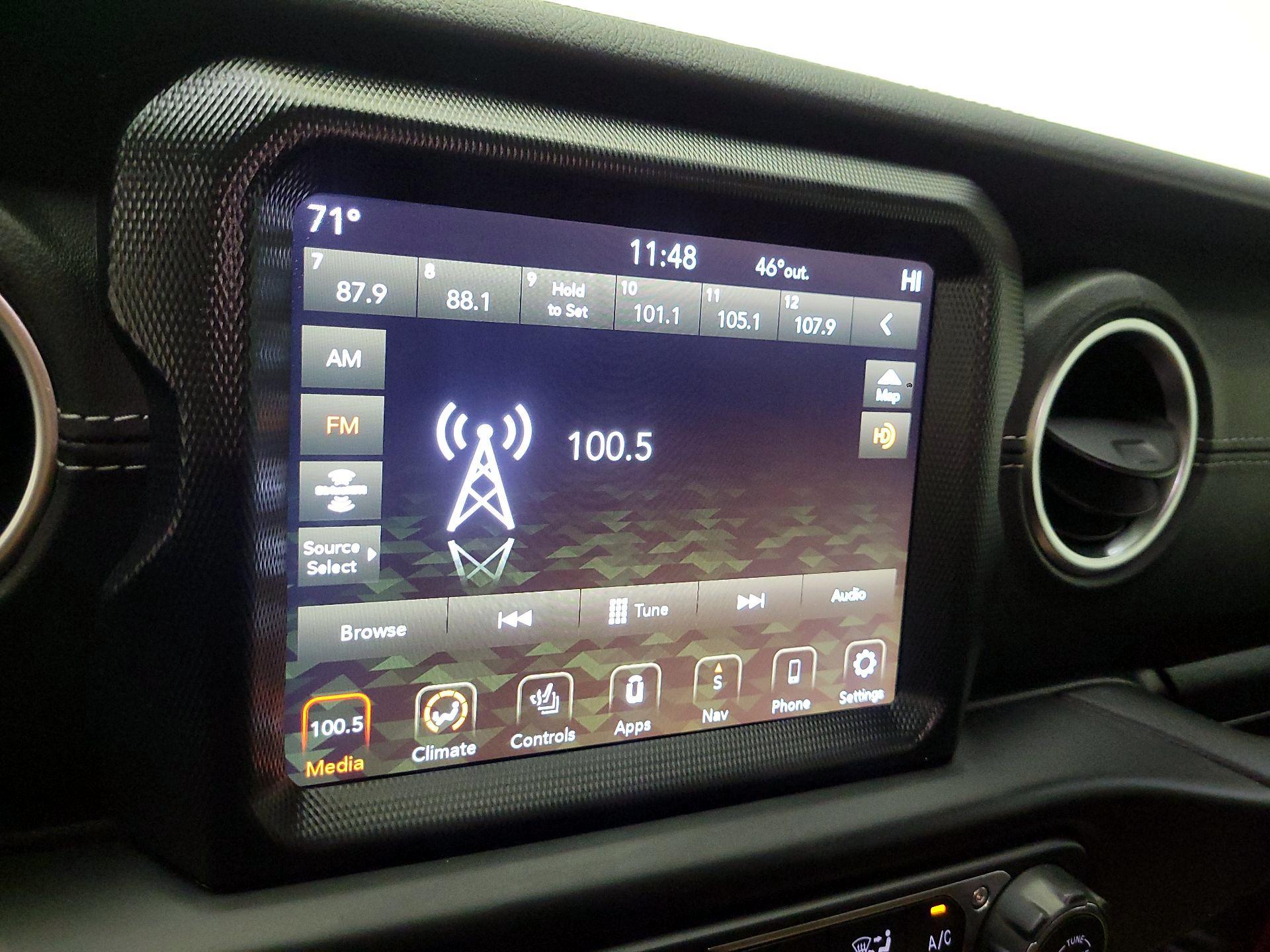 Thumbnail: 2023 Jeep Wrangler - 15