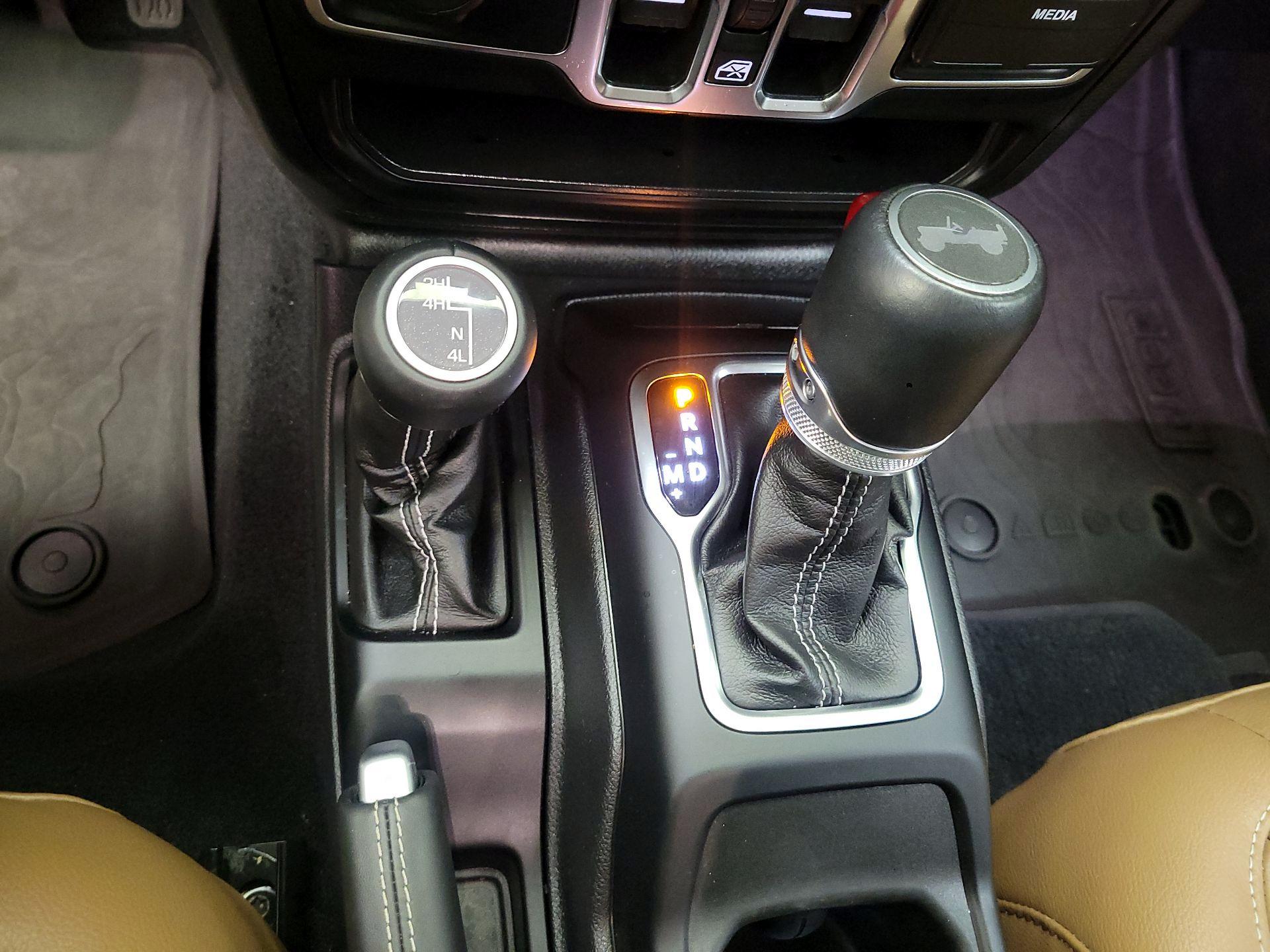 Thumbnail: 2023 Jeep Wrangler - 17