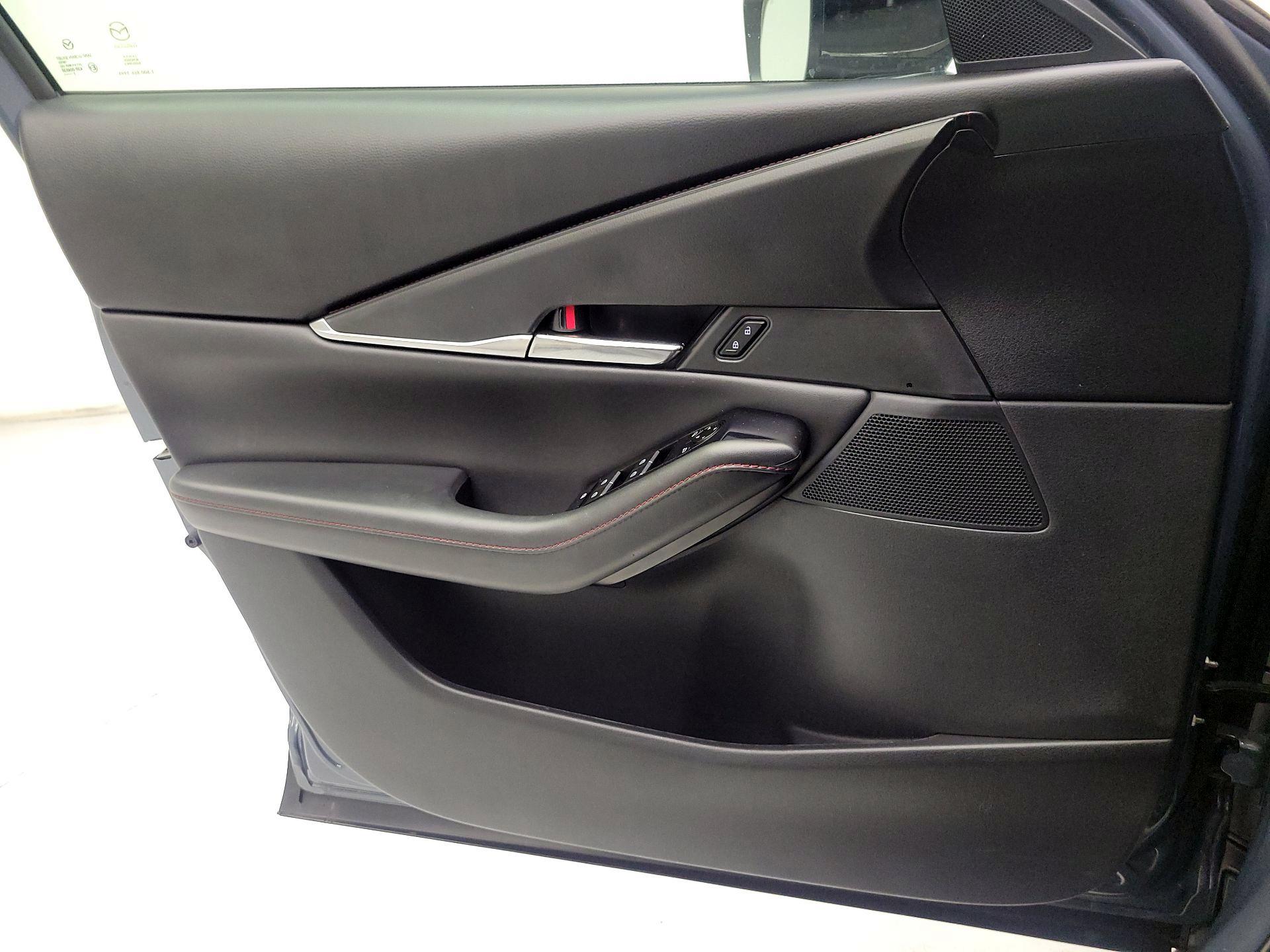 Thumbnail: 2022 Mazda CX-30 - 10