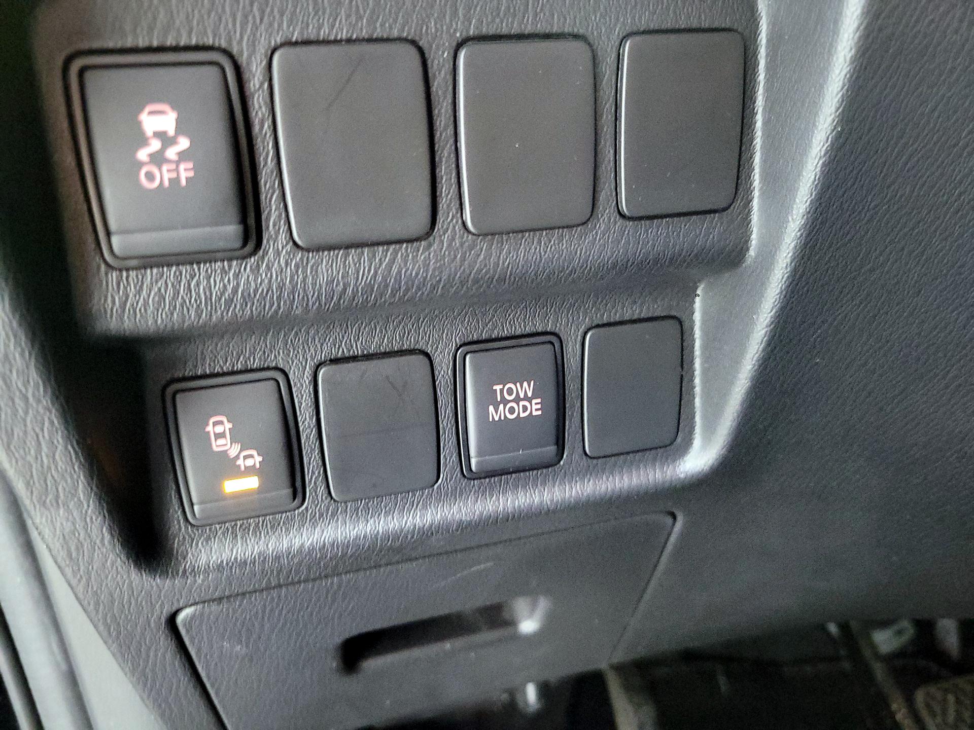 Thumbnail: 2020 Nissan Pathfinder - 13