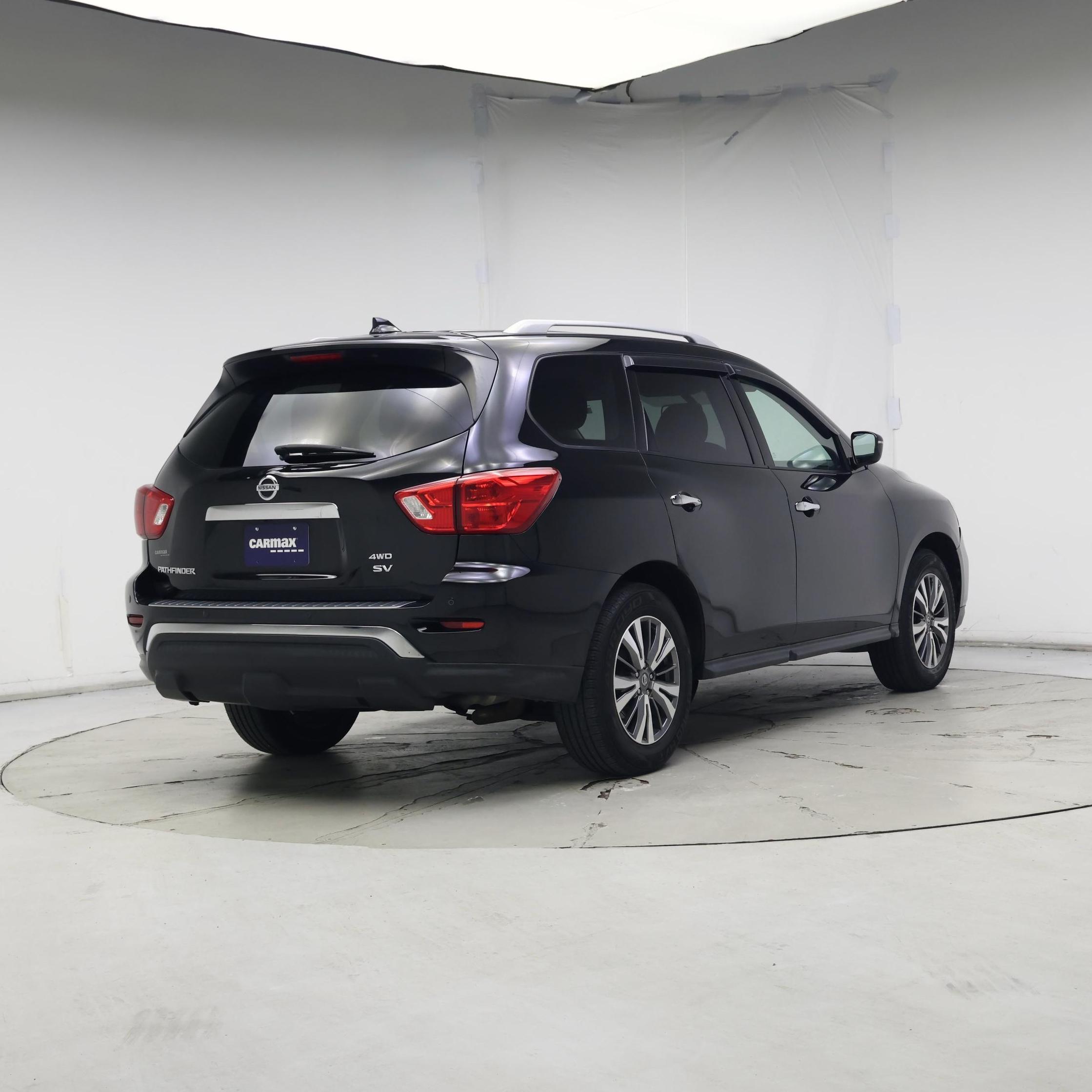 Thumbnail: 2020 Nissan Pathfinder - 8