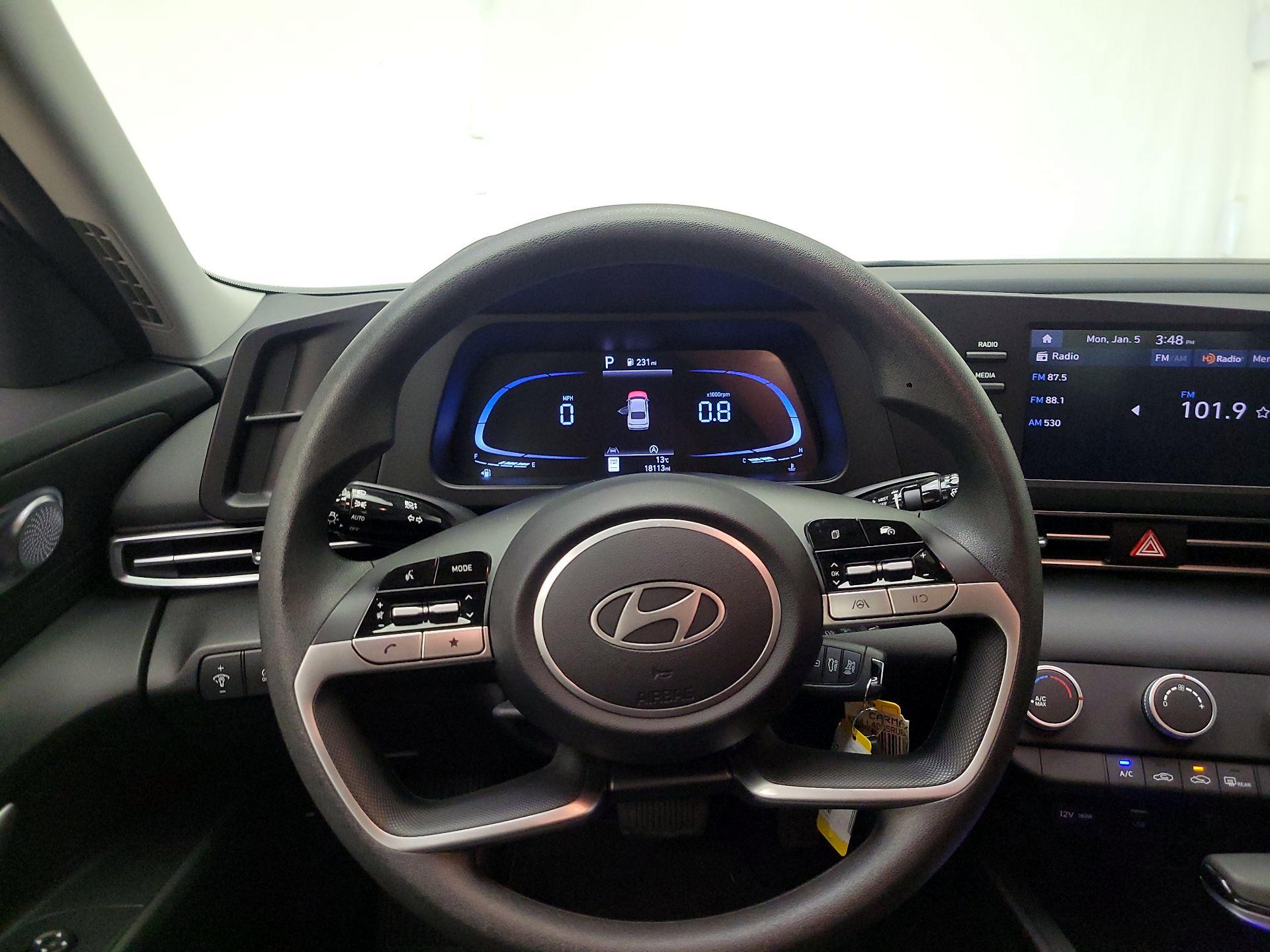 Thumbnail: 2024 Hyundai Elantra - 10