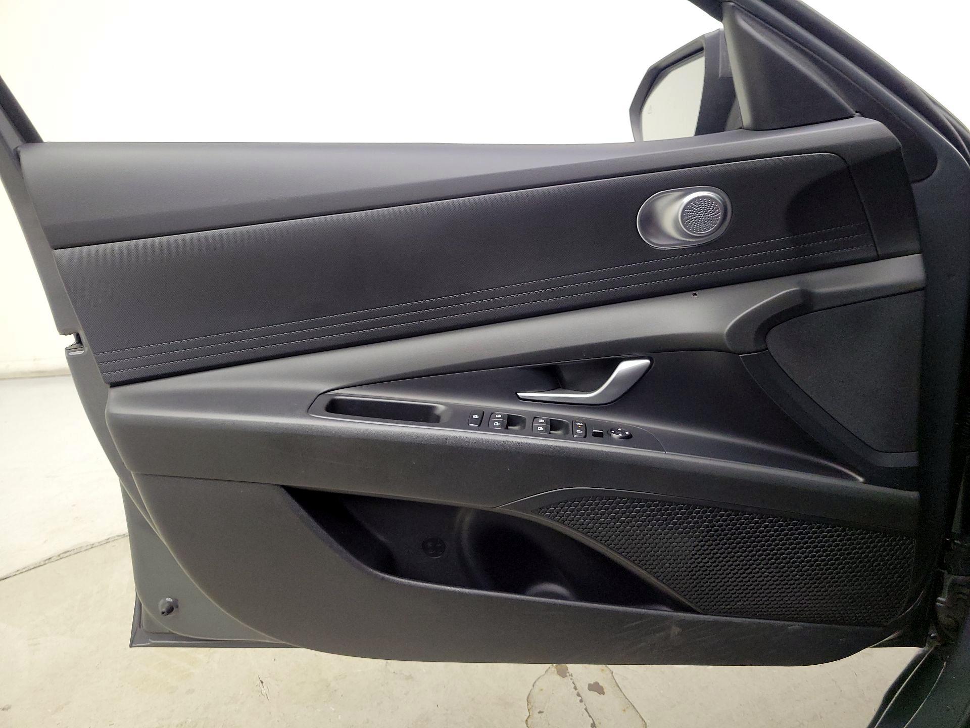 Thumbnail: 2024 Hyundai Elantra - 12