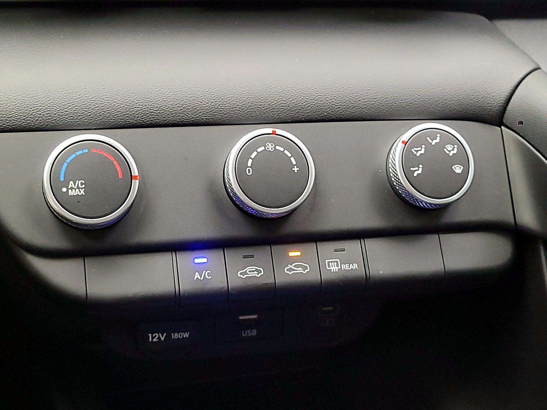 Thumbnail: 2024 Hyundai Elantra - 16