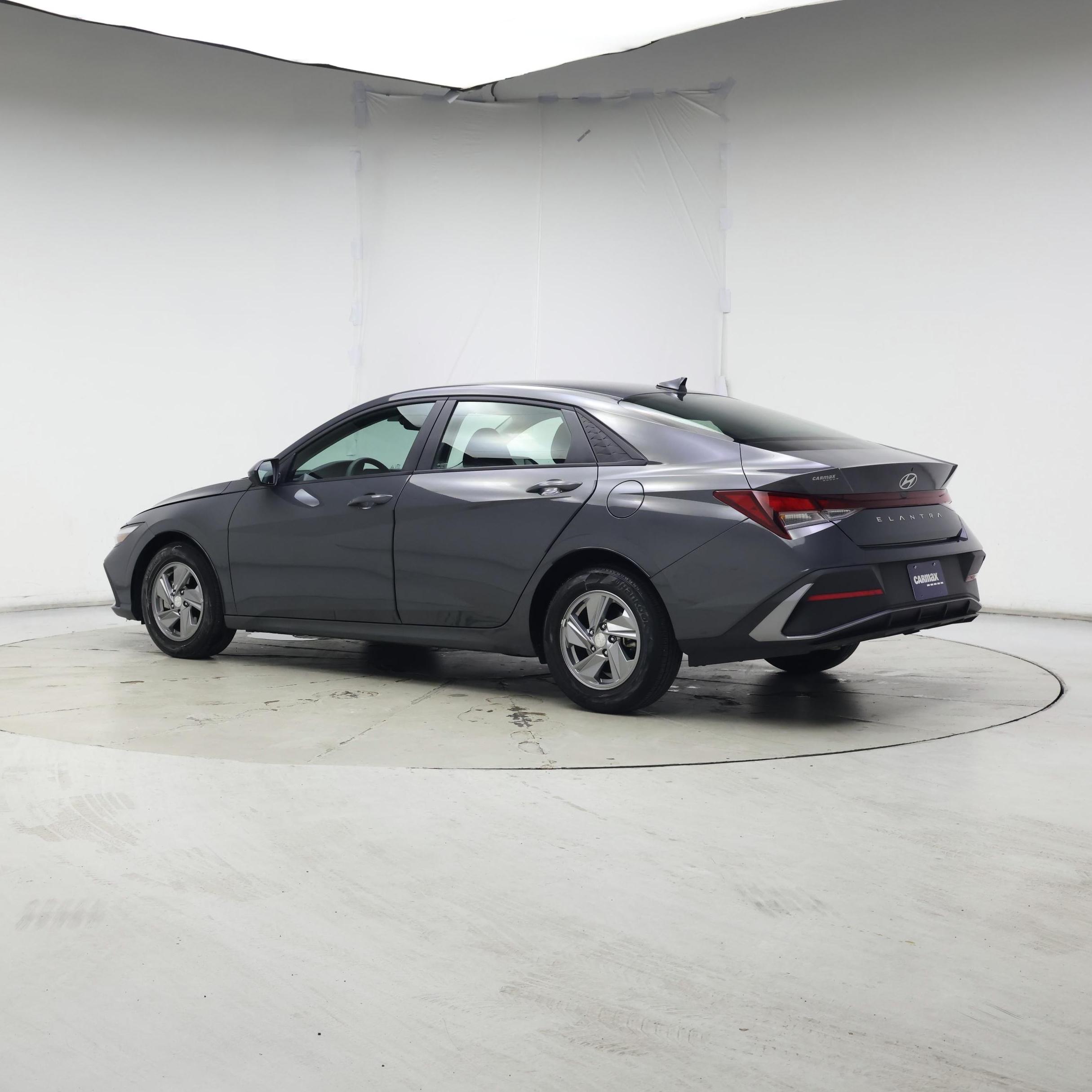 Thumbnail: 2024 Hyundai Elantra - 2