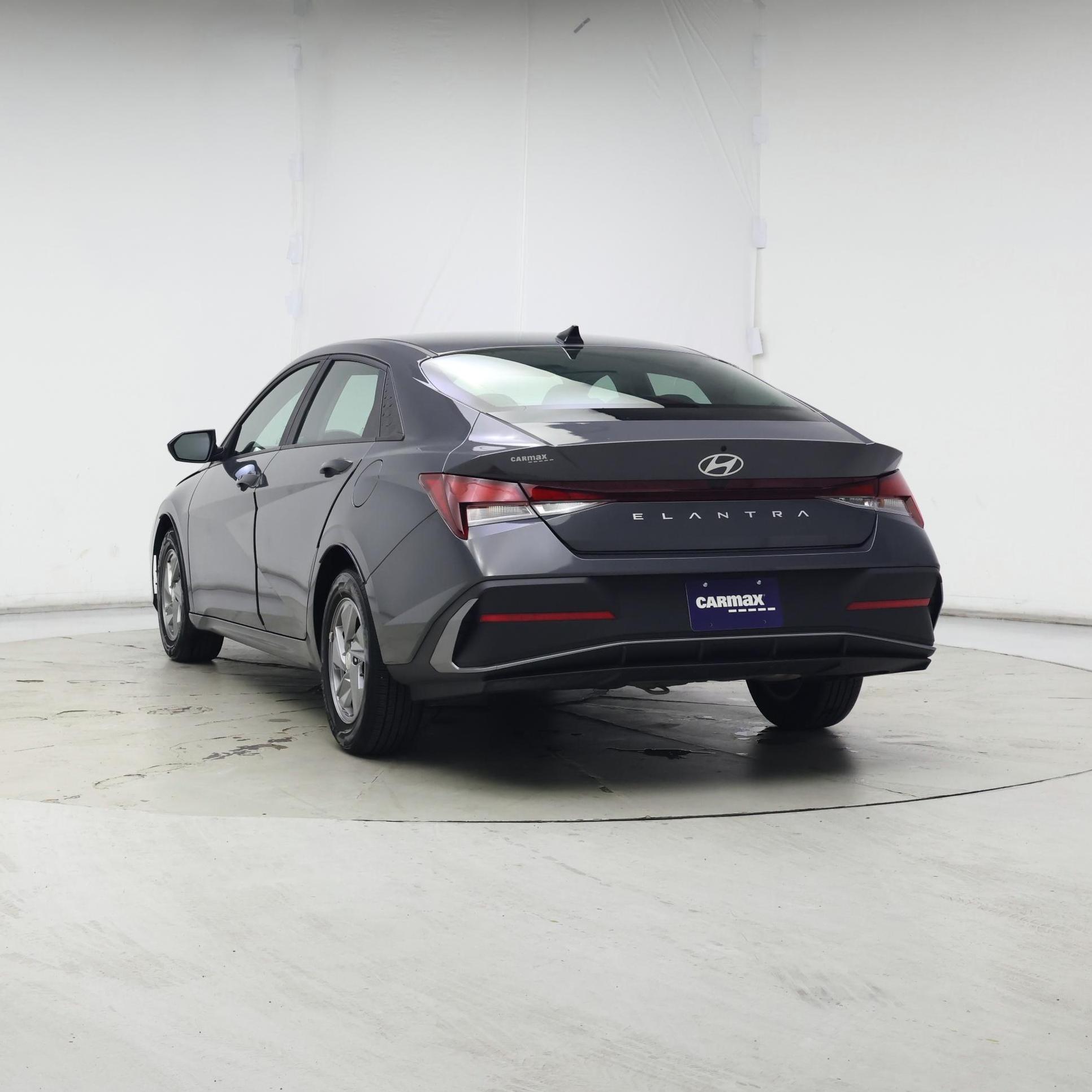 Thumbnail: 2024 Hyundai Elantra - 6