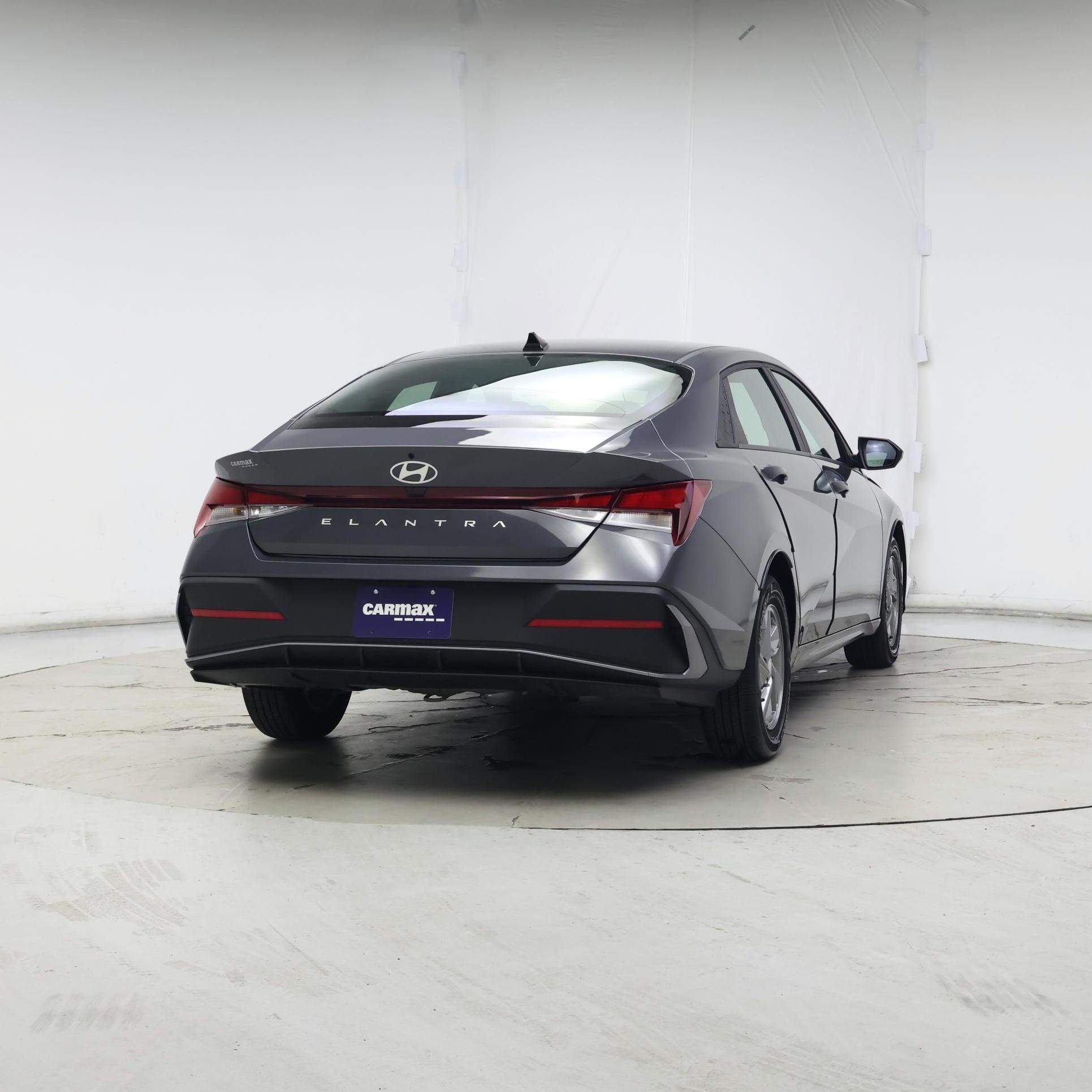 Thumbnail: 2024 Hyundai Elantra - 8