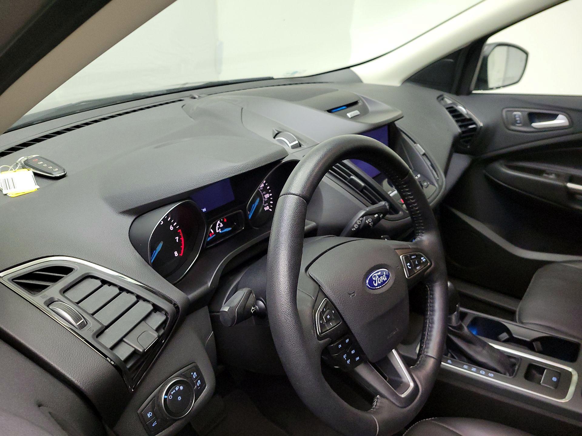 Thumbnail: 2017 Ford Escape - 9