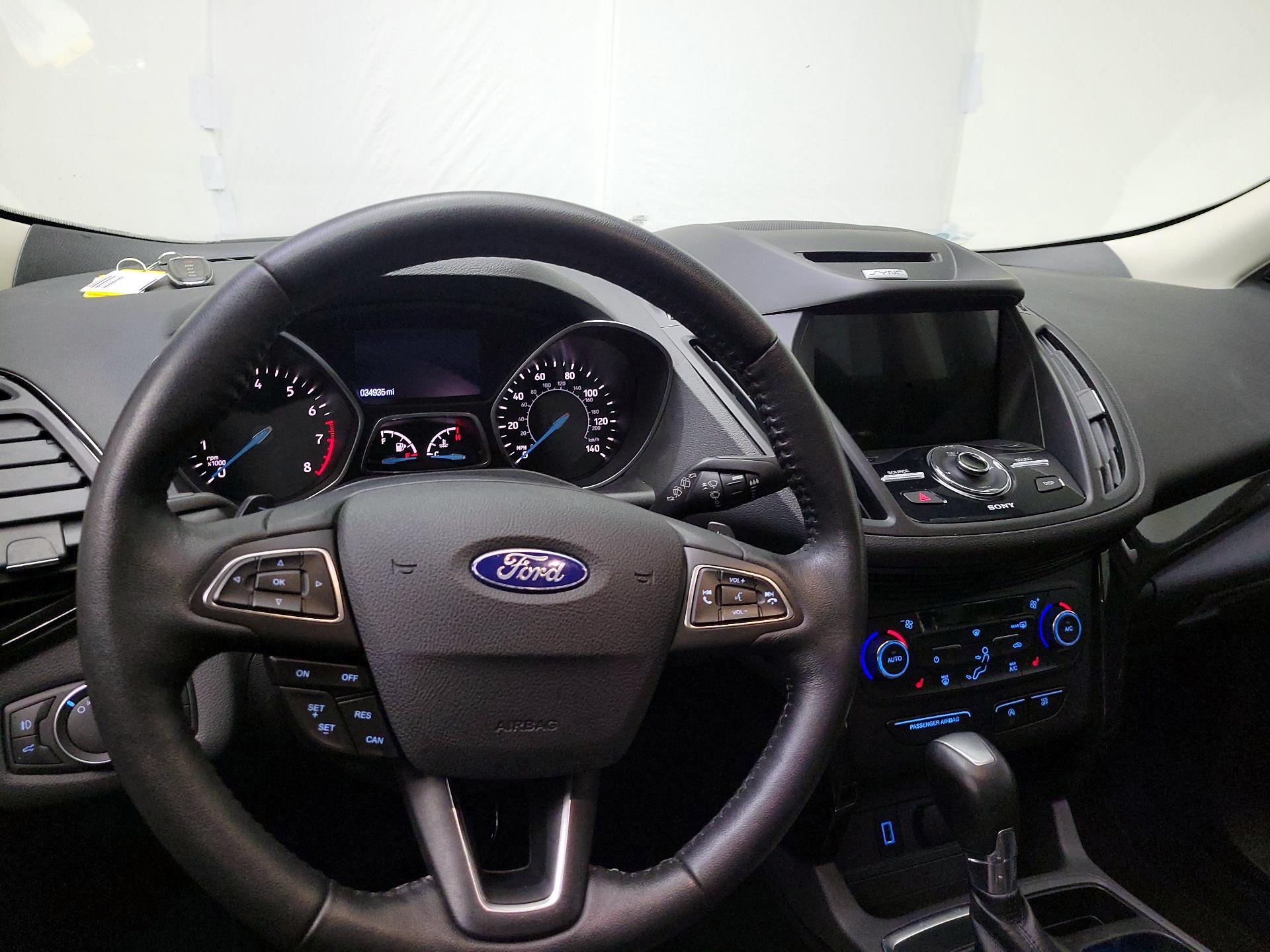 Thumbnail: 2017 Ford Escape - 10