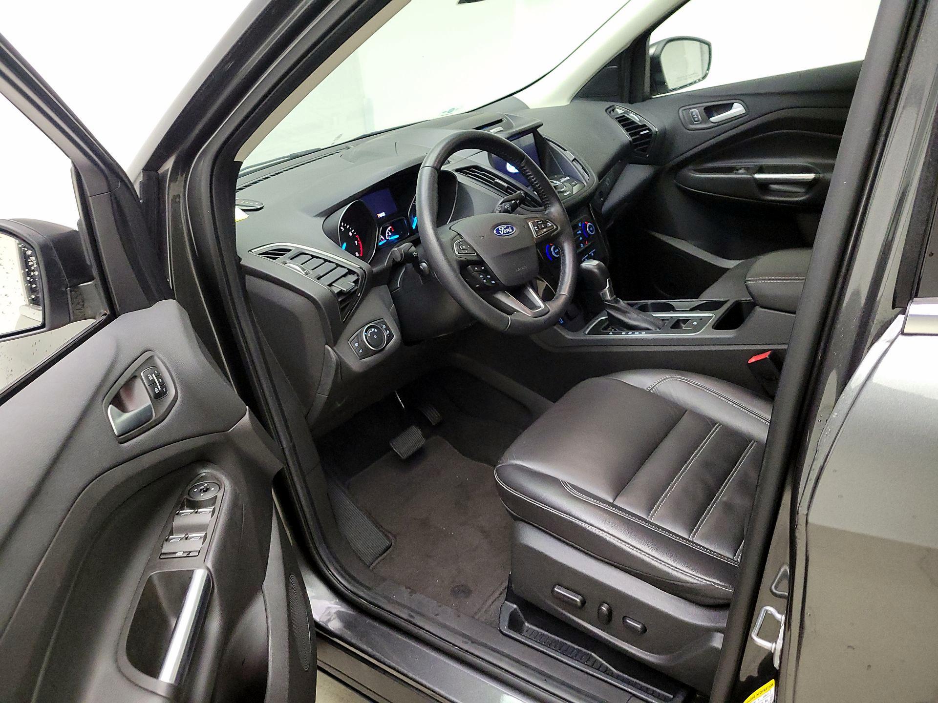 Thumbnail: 2017 Ford Escape - 11