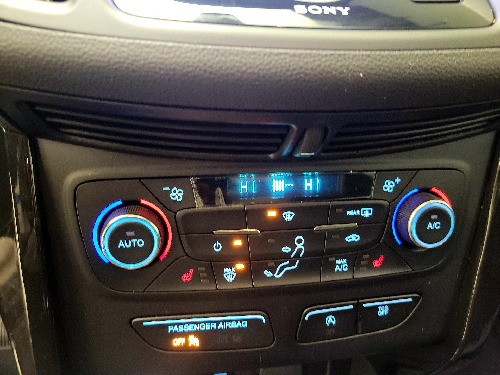 Thumbnail: 2017 Ford Escape - 16