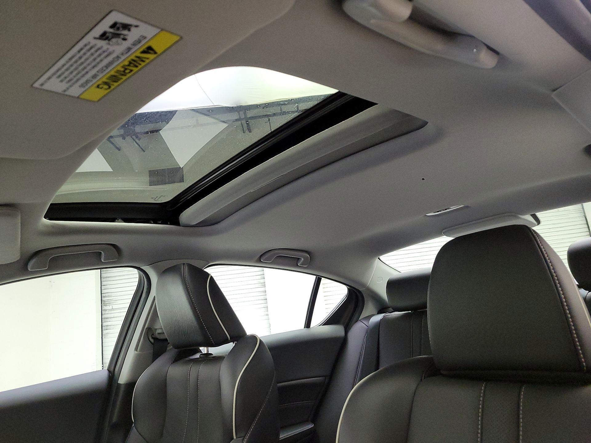 Thumbnail: 2022 Acura ILX - 19