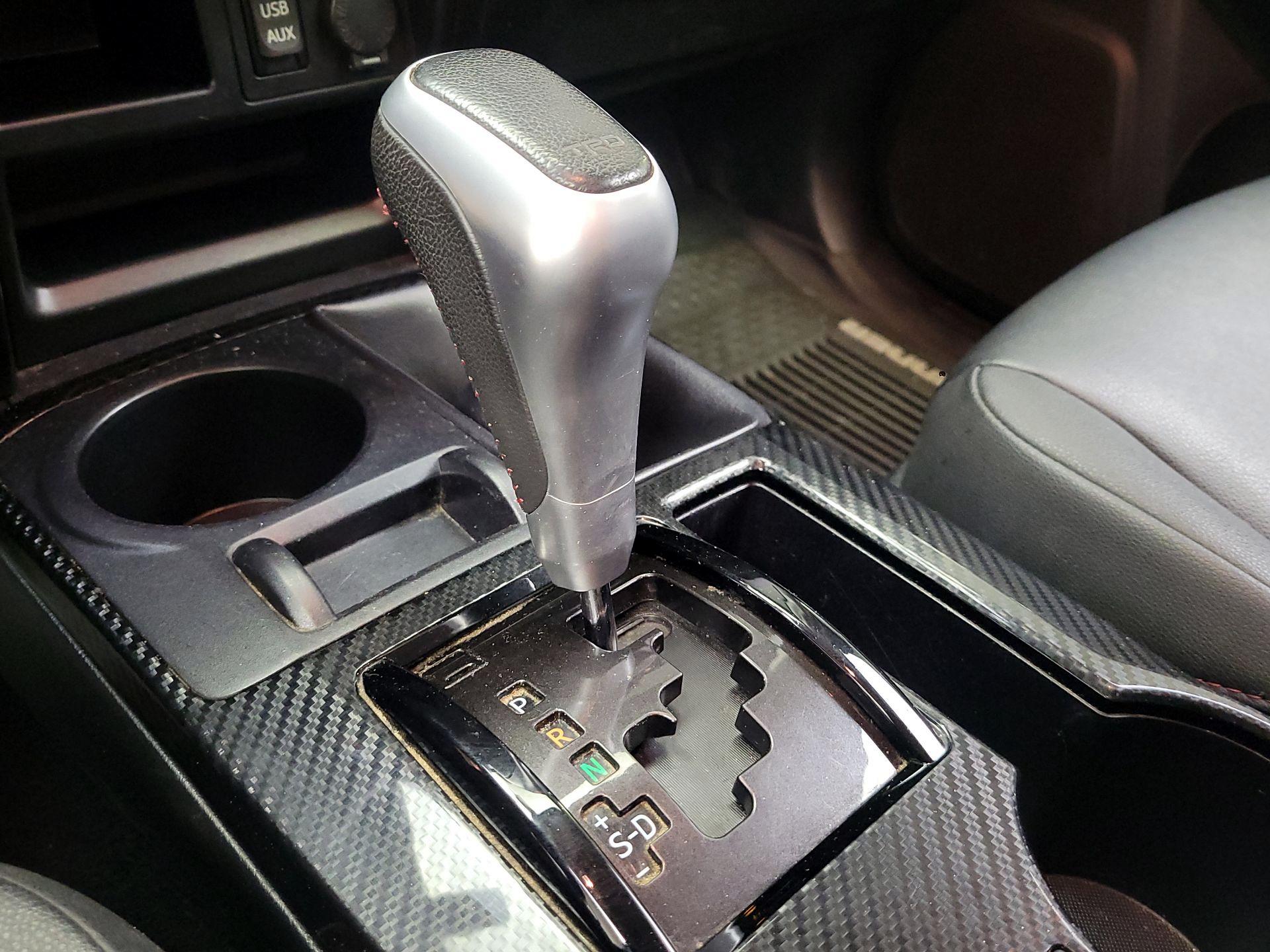 Thumbnail: 2019 Toyota 4Runner - 17