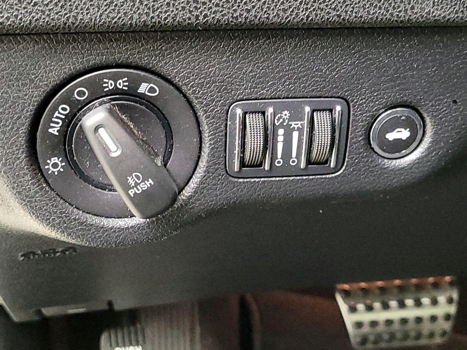 Thumbnail: 2022 Dodge Charger - 13