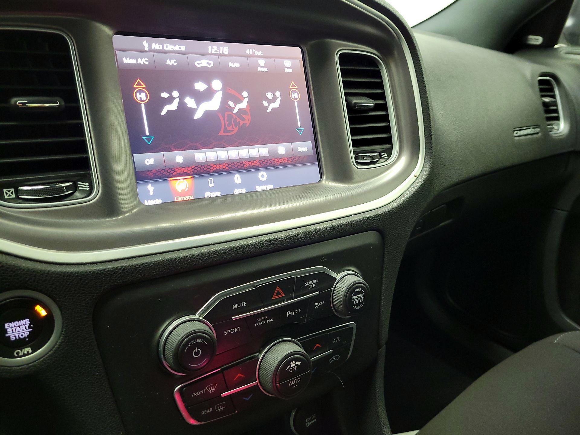 Thumbnail: 2022 Dodge Charger - 16