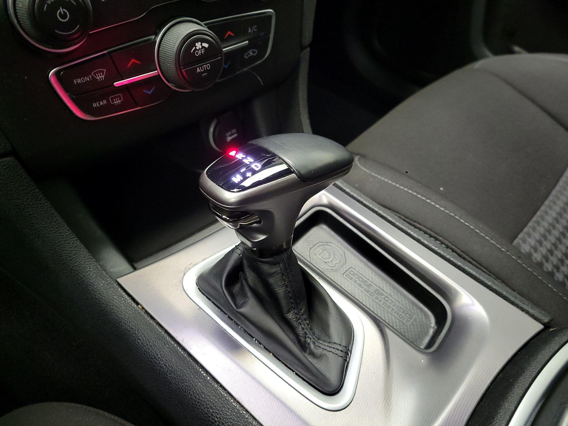 Thumbnail: 2022 Dodge Charger - 17