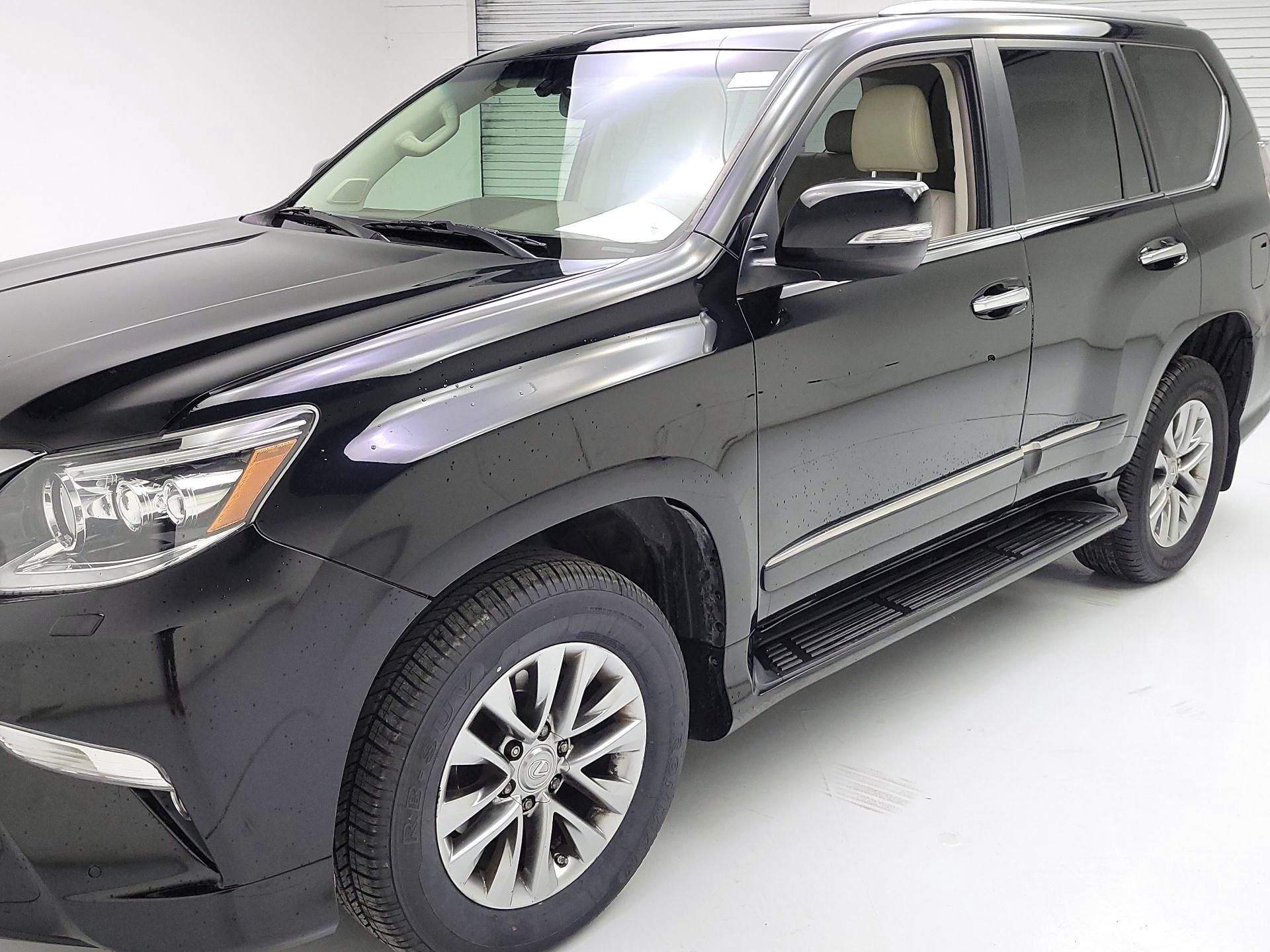 Thumbnail: 2017 Lexus GX - 3