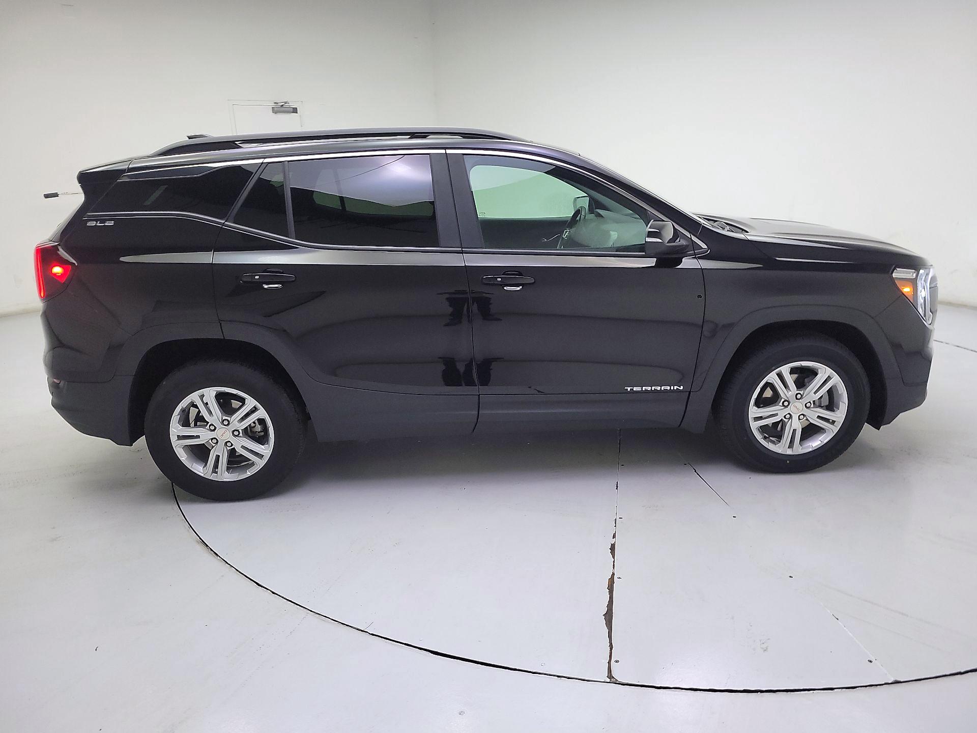 Thumbnail: 2022 GMC Terrain - 4