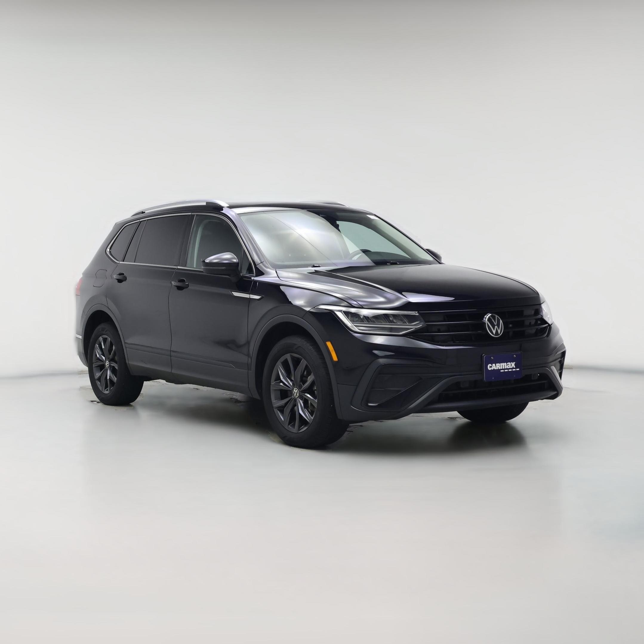 Thumbnail: 2022 Volkswagen Tiguan - 1