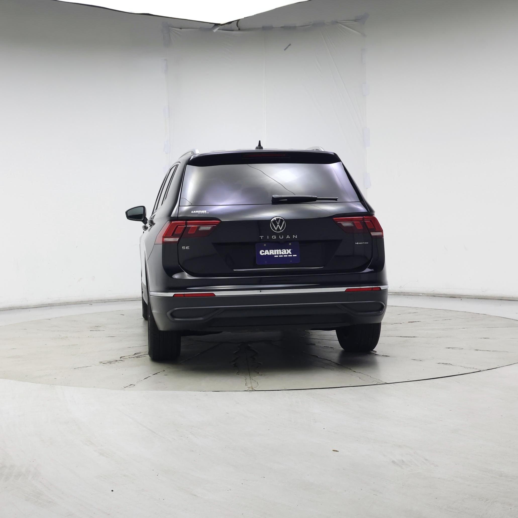 Thumbnail: 2022 Volkswagen Tiguan - 6