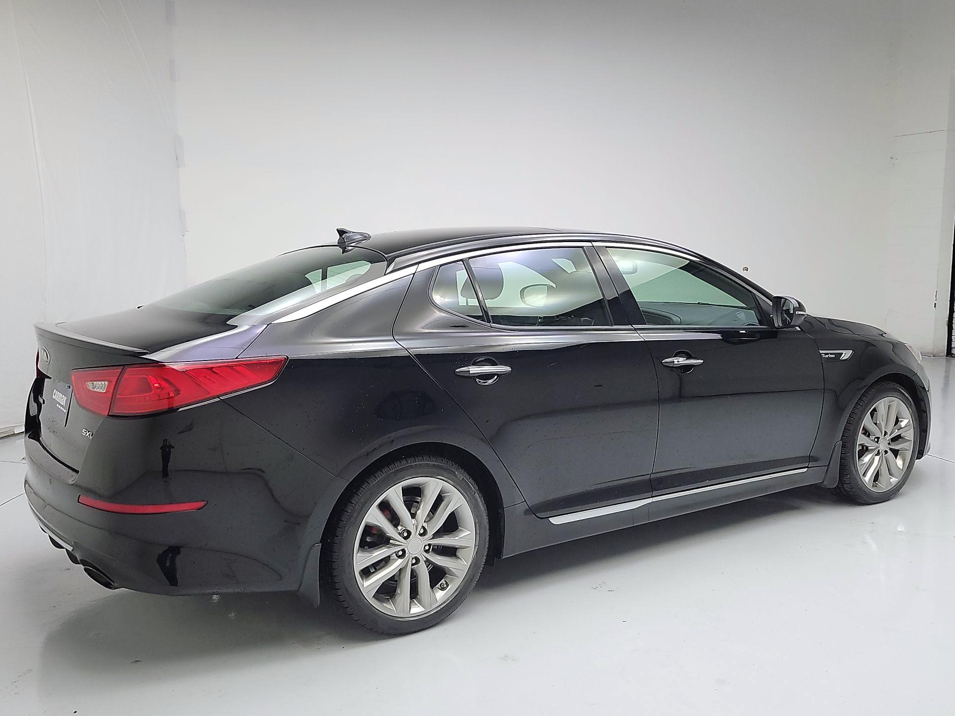 Thumbnail: 2015 Kia Optima - 5