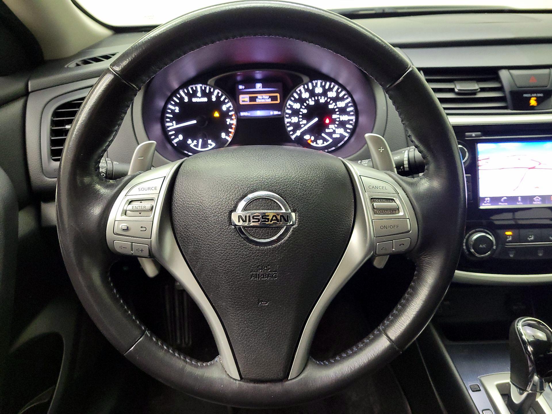 Thumbnail: 2018 Nissan Altima - 10