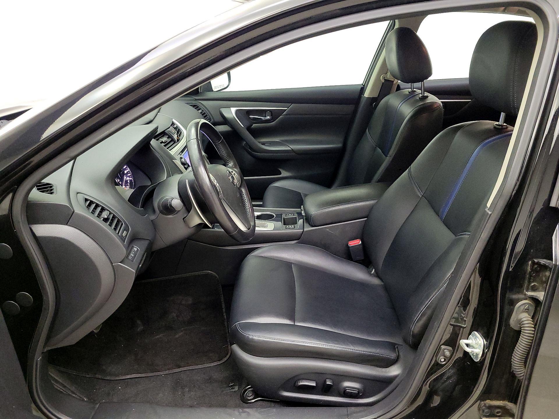 Thumbnail: 2018 Nissan Altima - 11